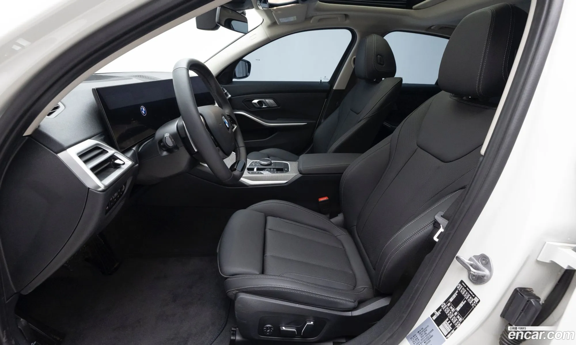 BMW 3 Series 2025 — 10