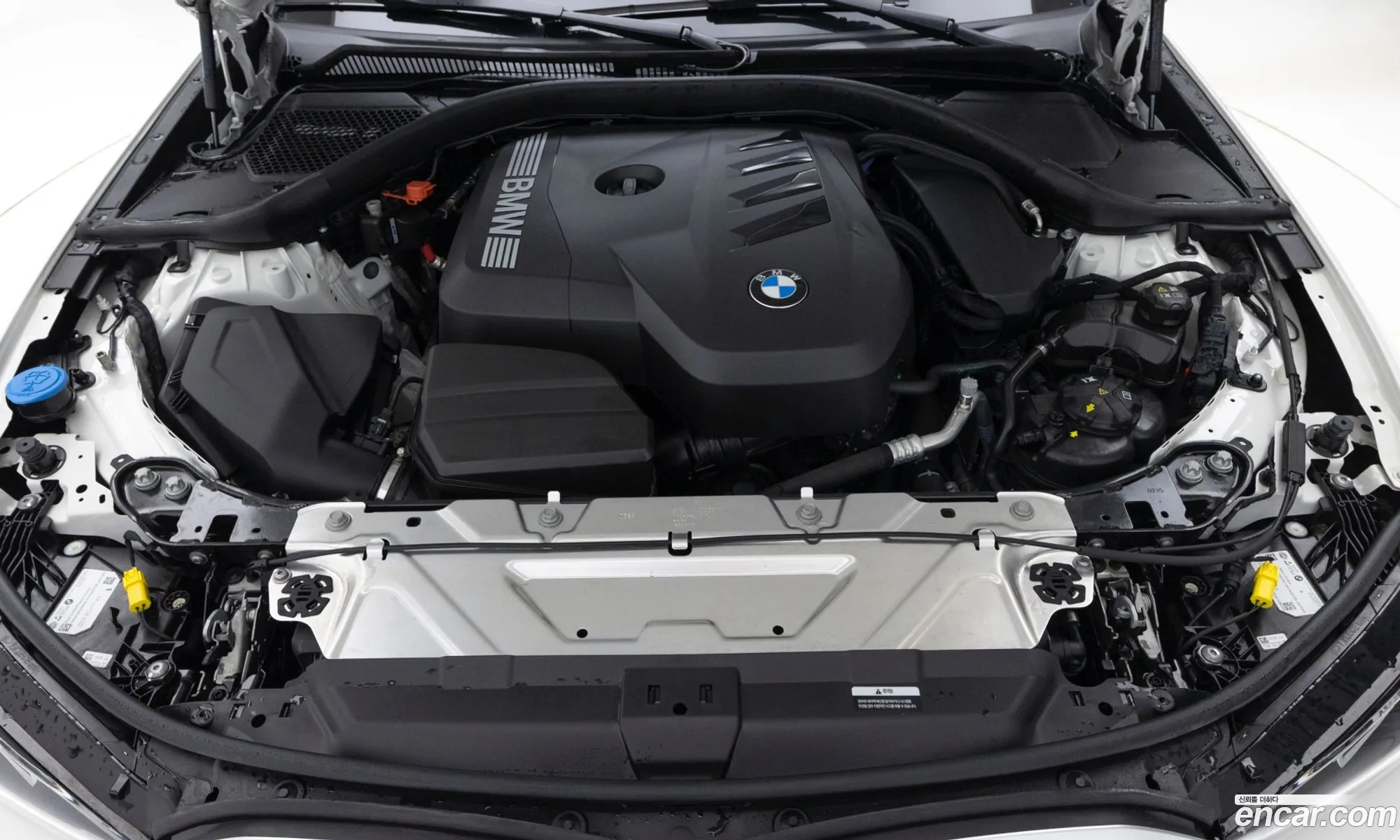 BMW 3 Series 2025 — 12