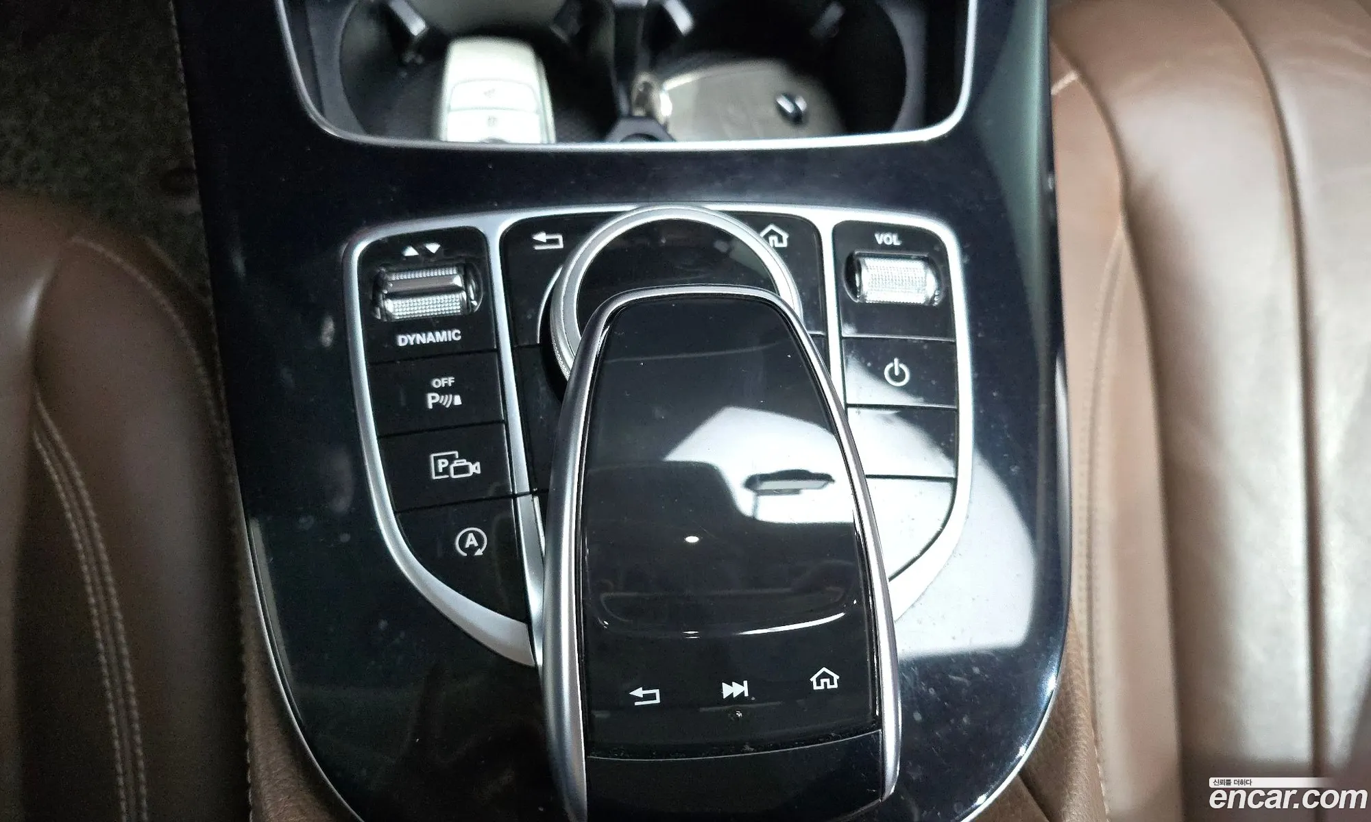 Mercedes-Benz E-Class W213 2019 WDDZF0FB6KA696641 — 17
