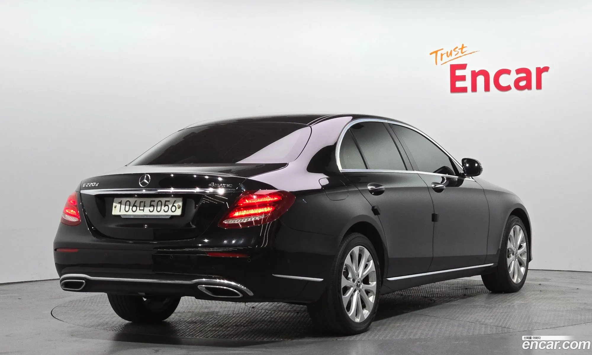 Mercedes-Benz E-Class W213 2019 WDDZF0FB6KA696641 — 3