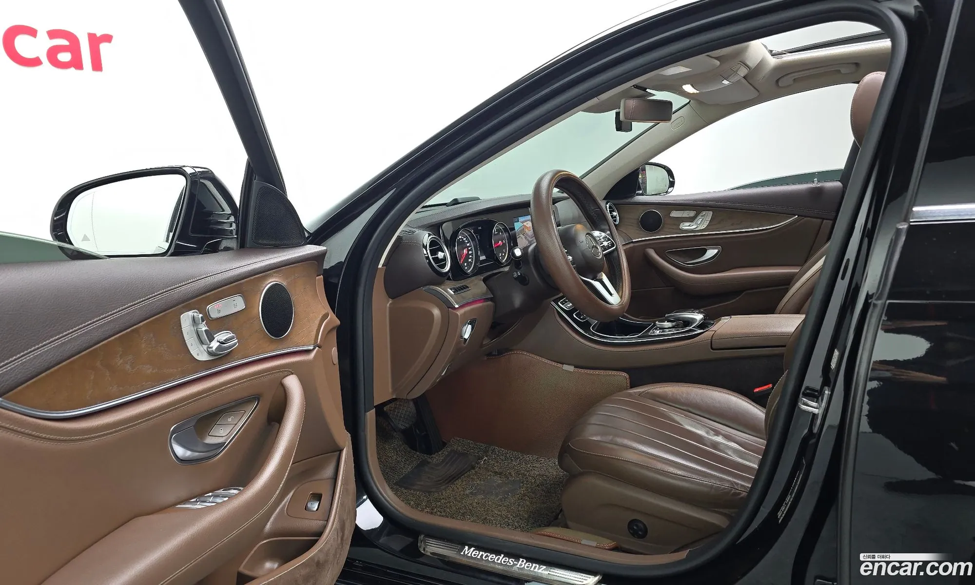 Mercedes-Benz E-Class W213 2019 WDDZF0FB6KA696641 — 10