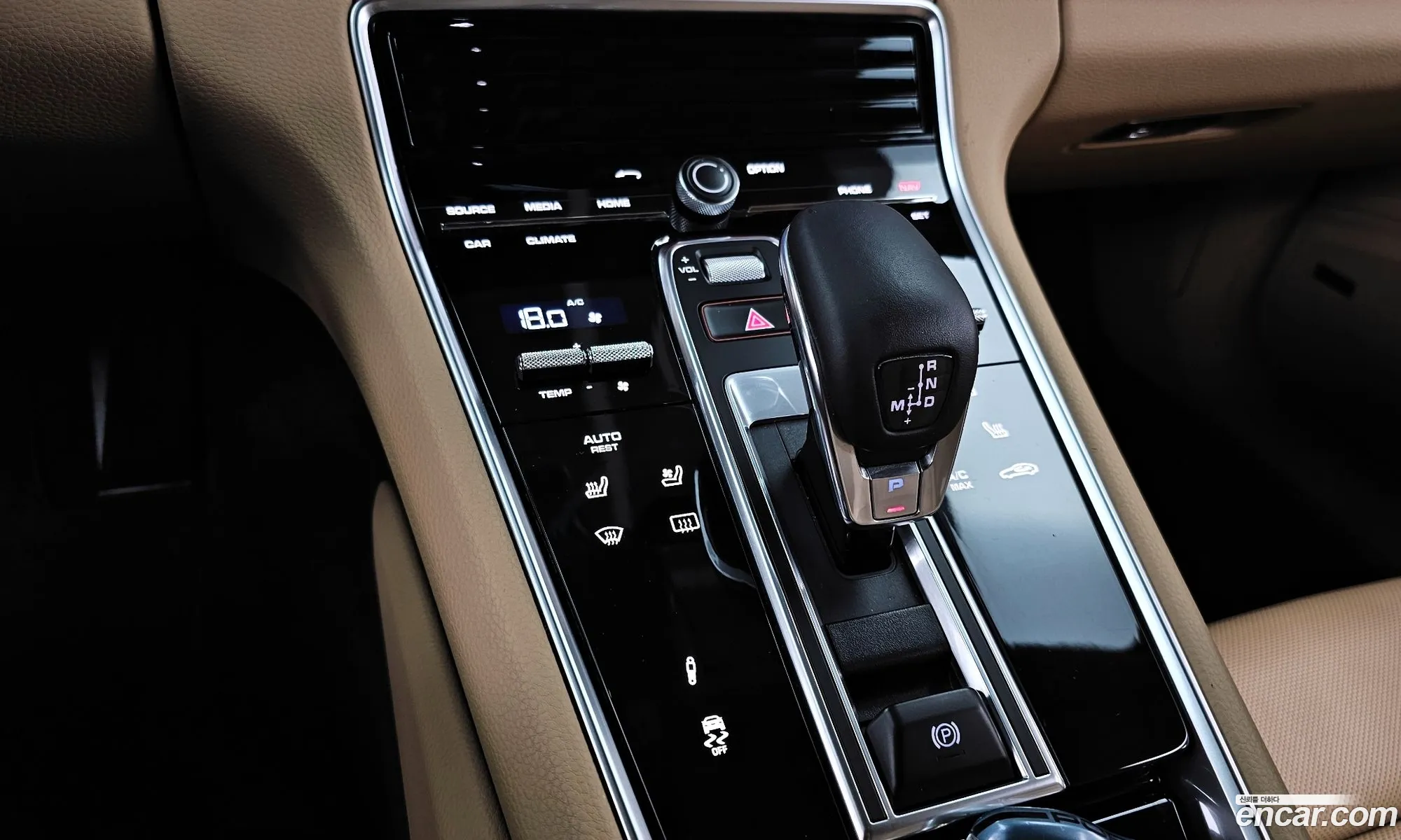 Porsche Panamera 2018 WP0AA2979JL106931 — 18