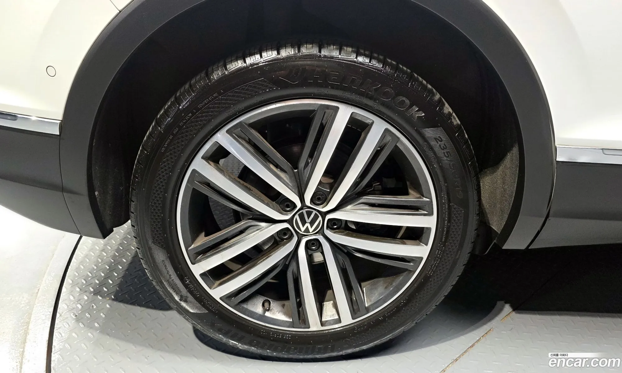 Volkswagen Tiguan 2021 — 8