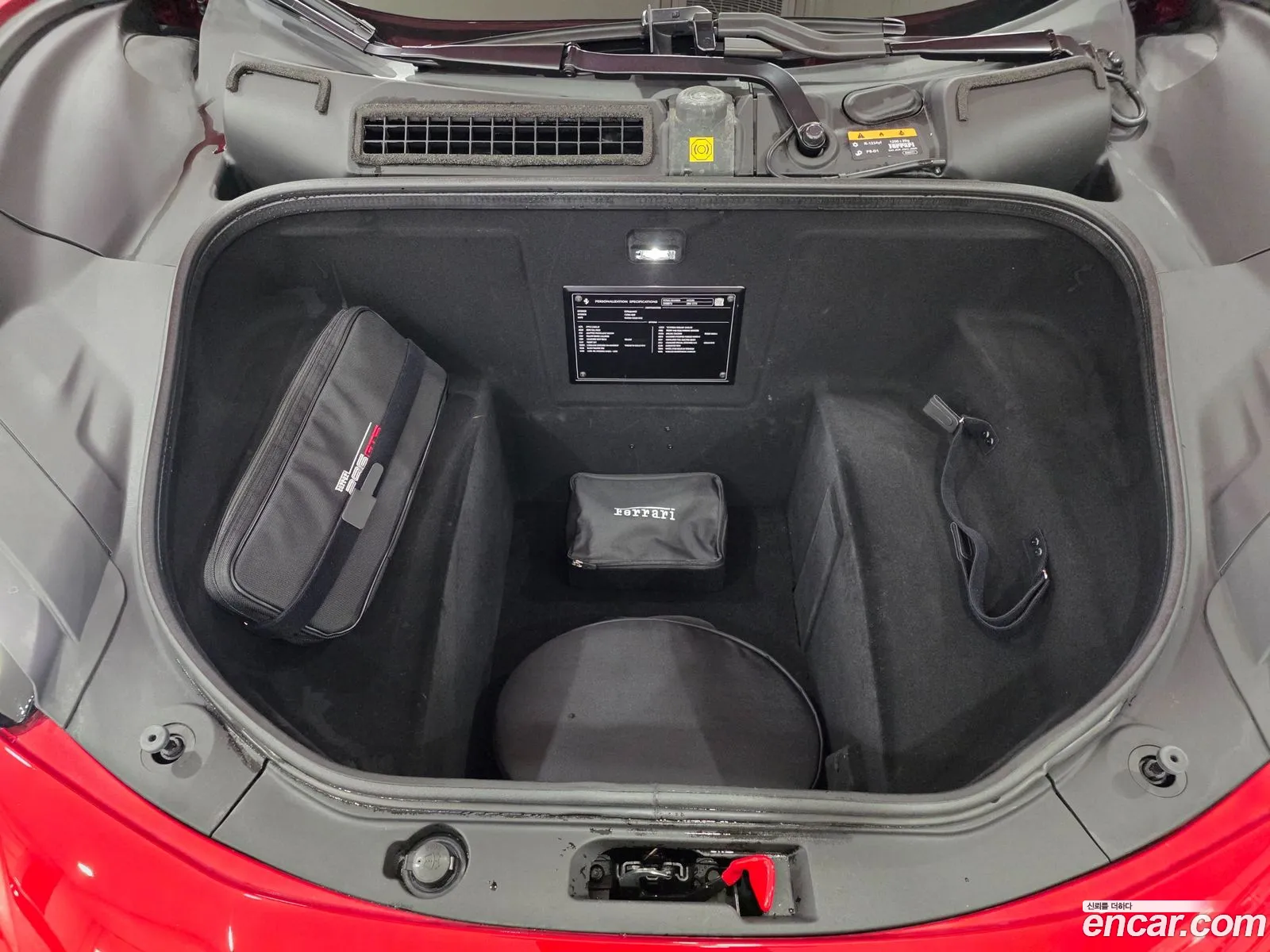Ferrari 296 GTS 2024 — 8