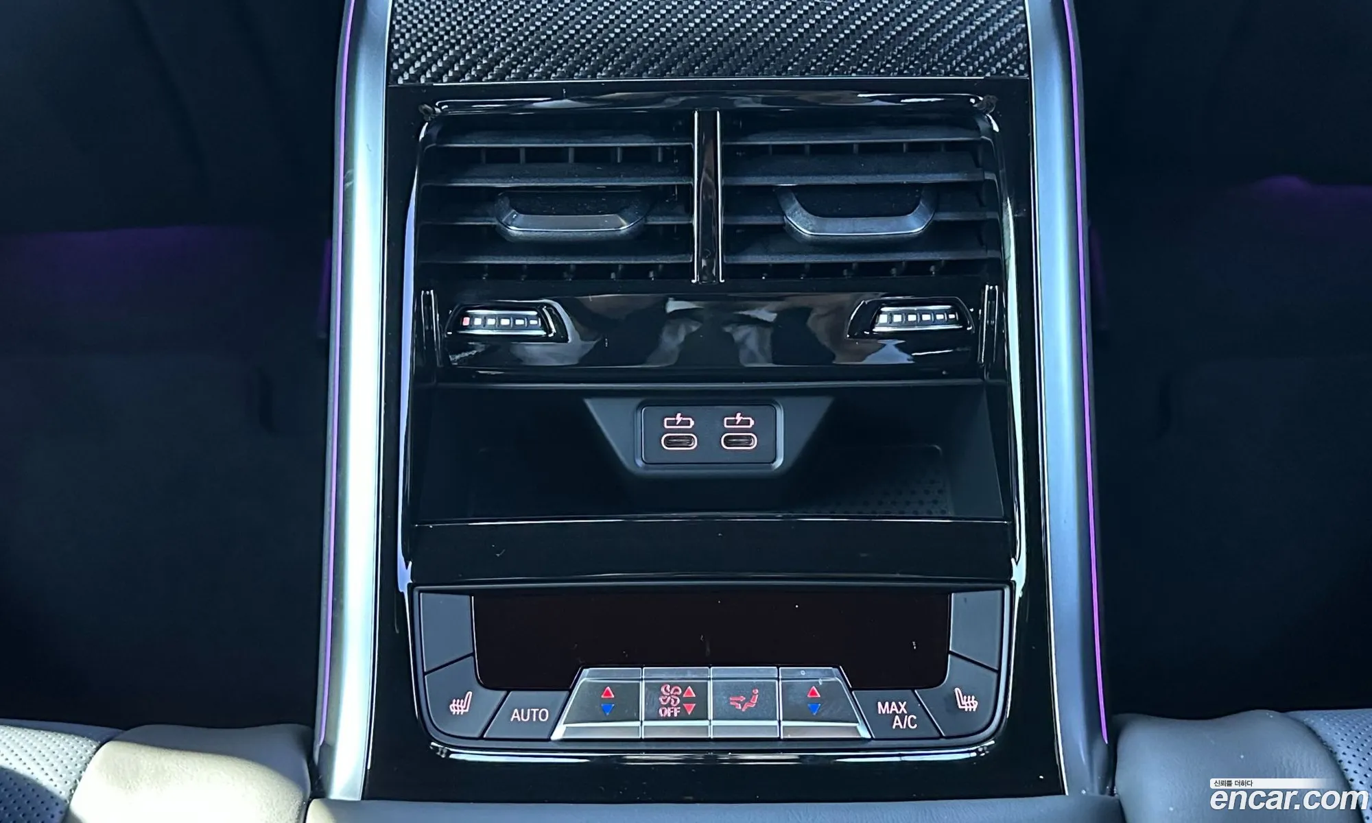 BMW 8 Series 2025 — 18