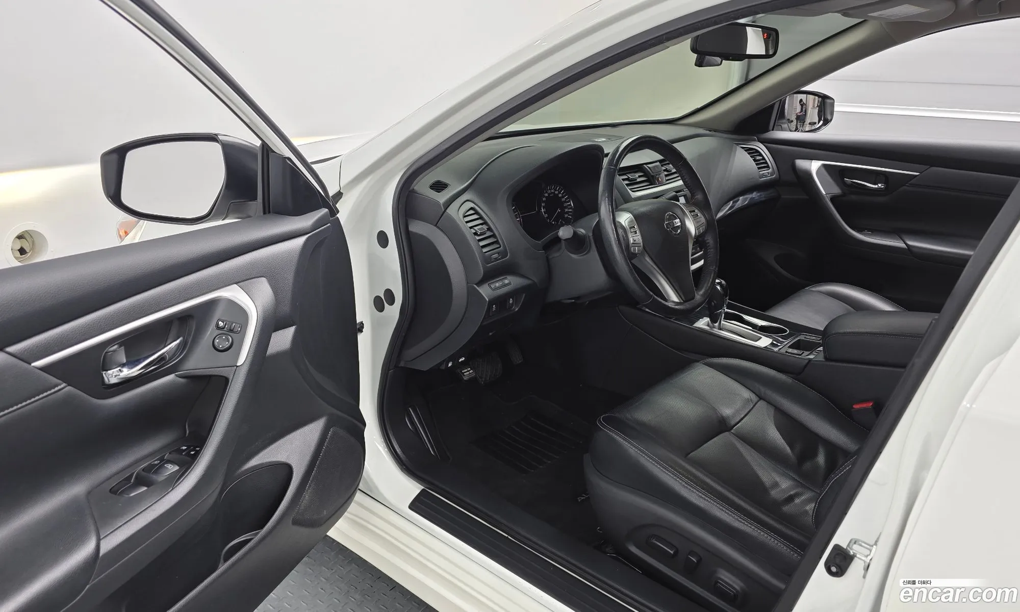 Nissan Altima 2017 1N4AL3AP1HC134394 — 12