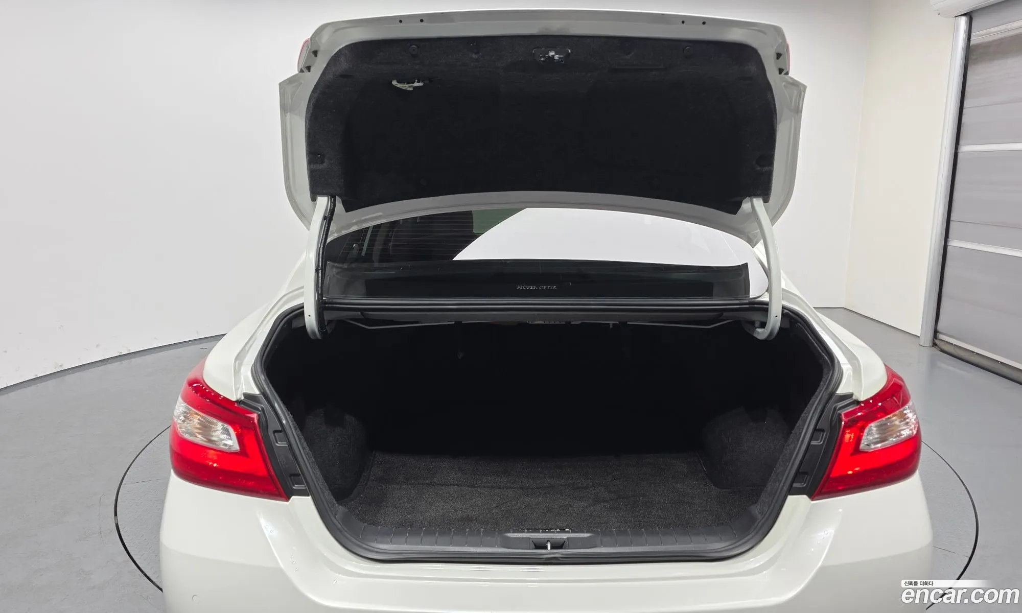 Nissan Altima 2017 1N4AL3AP1HC134394 — 9