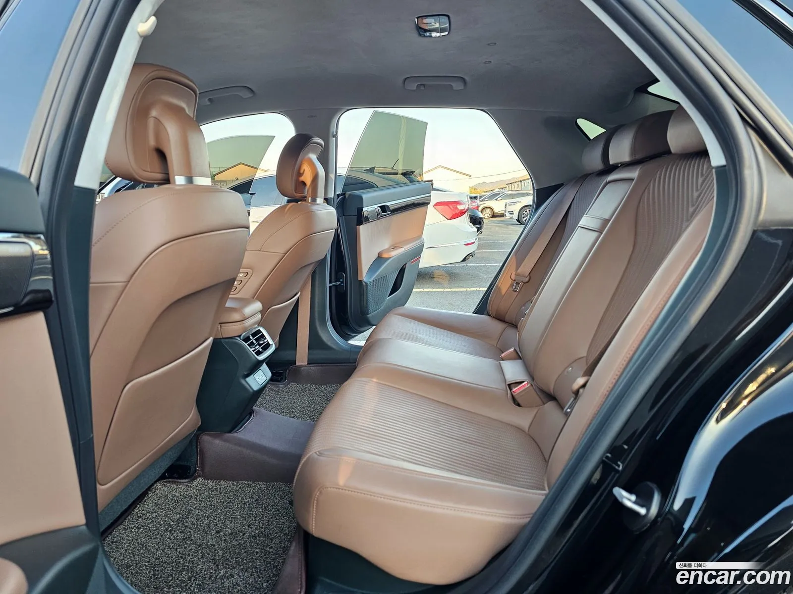Hyundai Grandeur Hybrid 2024 — 19