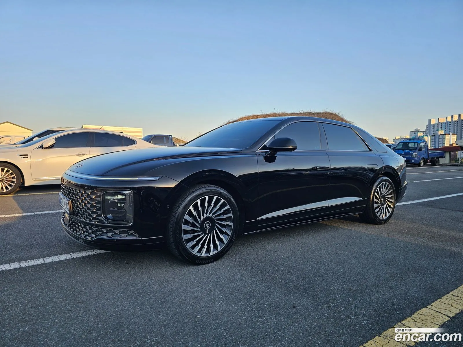 Hyundai Grandeur Hybrid 2024 — 20