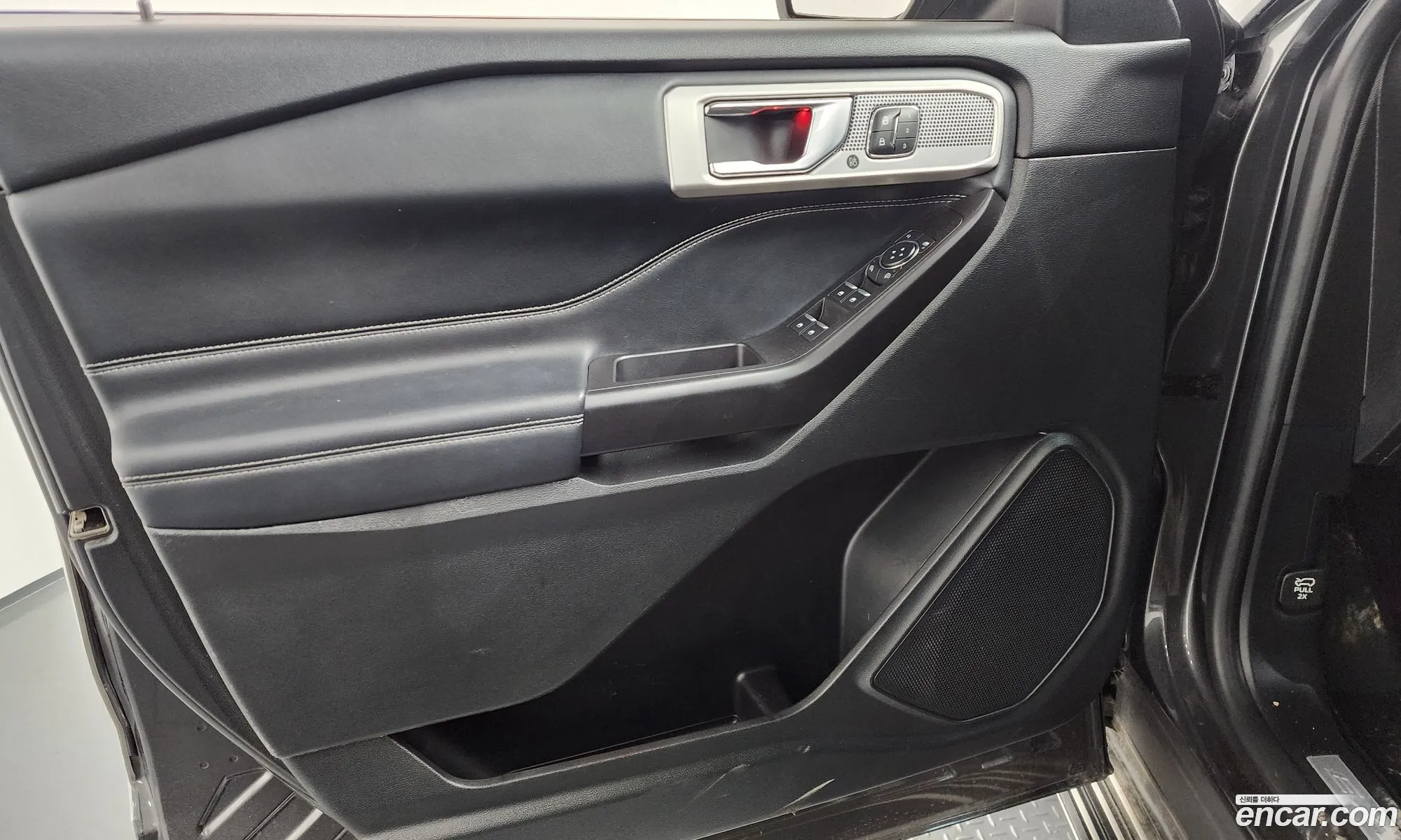Ford Explorer 6th Gen 2020 1FMSK8FH3LGB78698 — 34