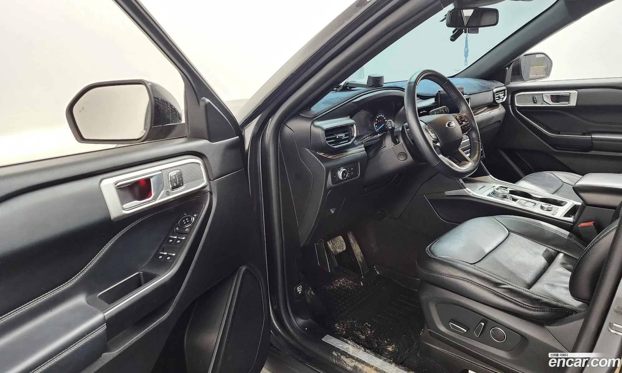 Ford Explorer 6th Gen 2020 1FMSK8FH3LGB78698 — 32