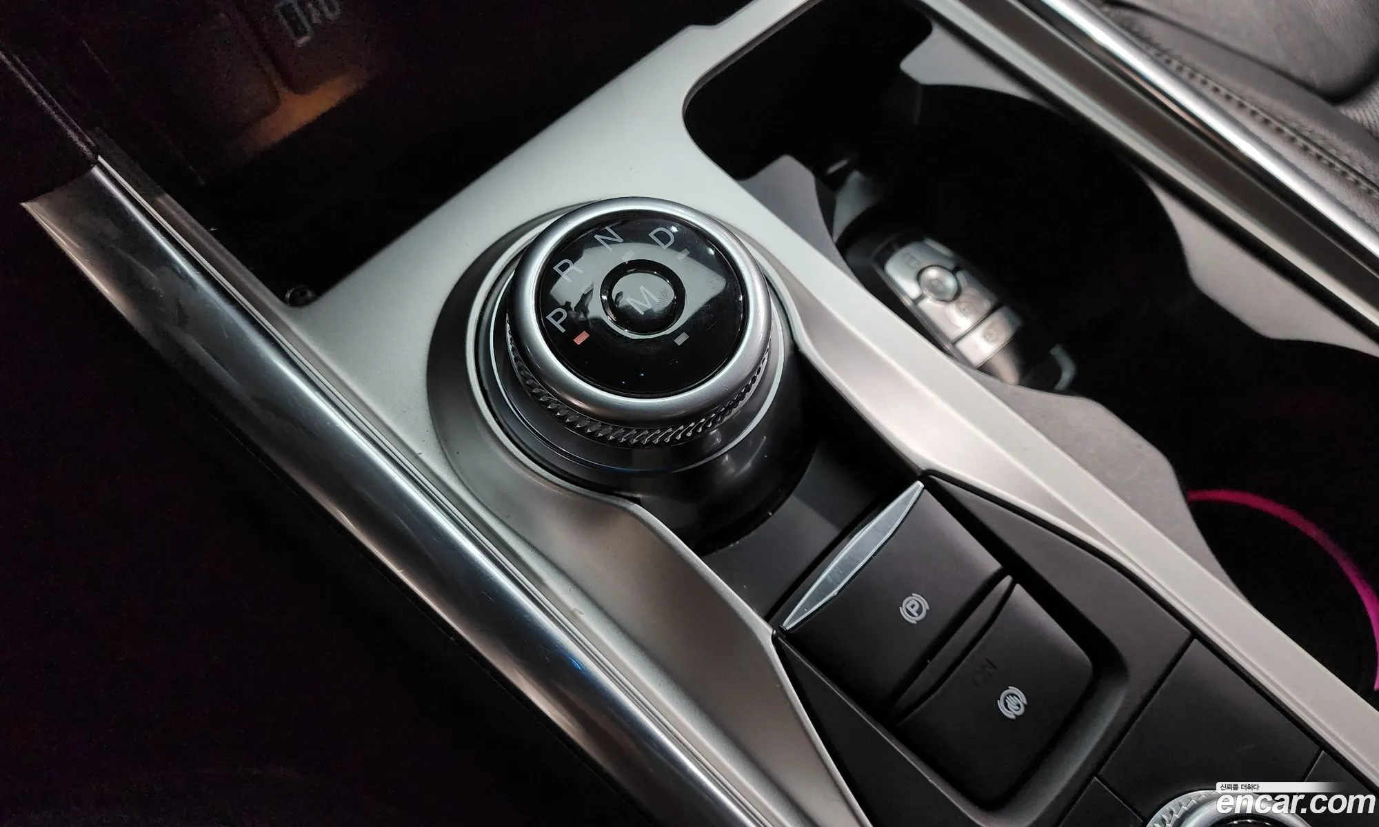 Ford Explorer 6th Gen 2020 1FMSK8FH3LGB78698 — 17