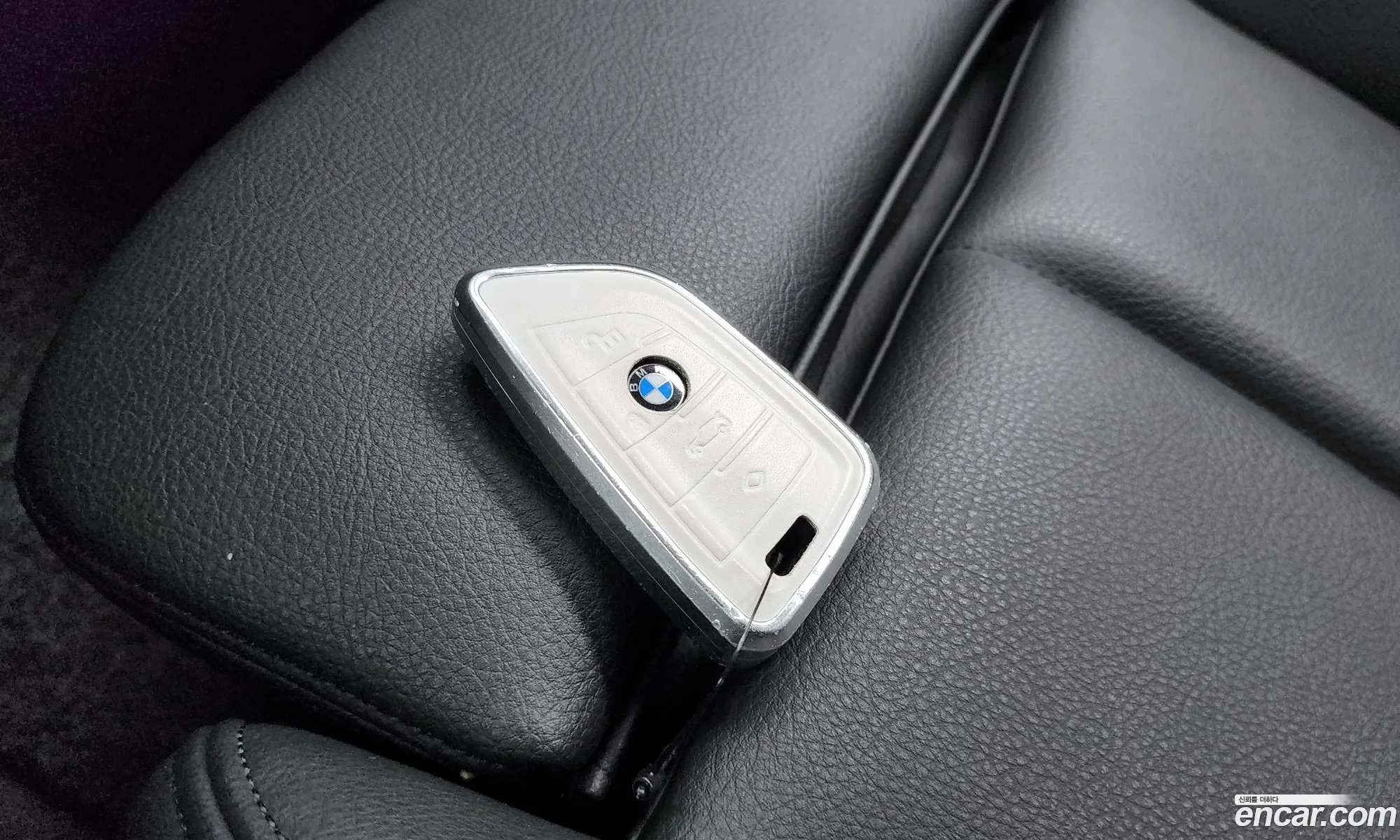 BMW X2 2021 WBA11DF08M5T23802 — 31