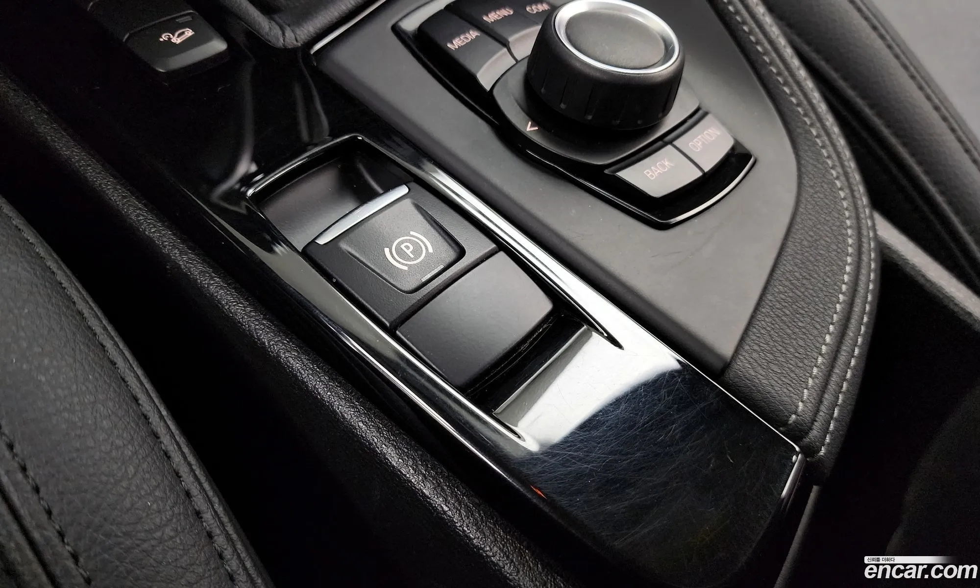 BMW X2 2021 WBA11DF08M5T23802 — 23