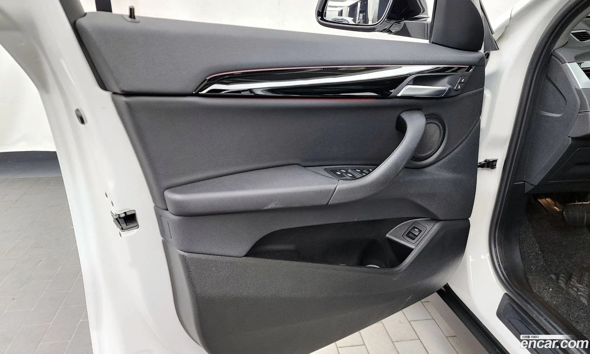 BMW X2 2021 WBA11DF08M5T23802 — 16