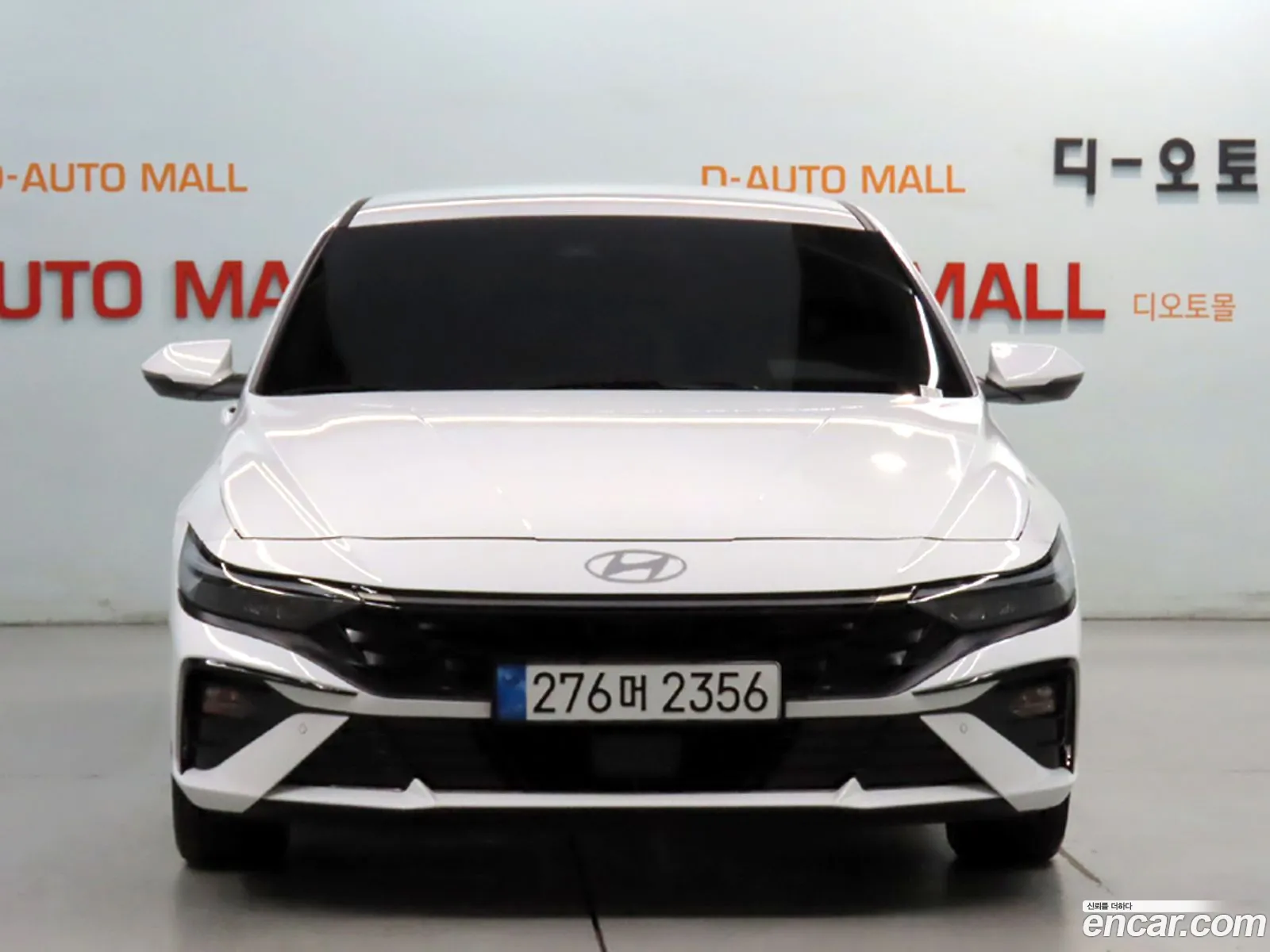 Hyundai Elantra 2025 — 18