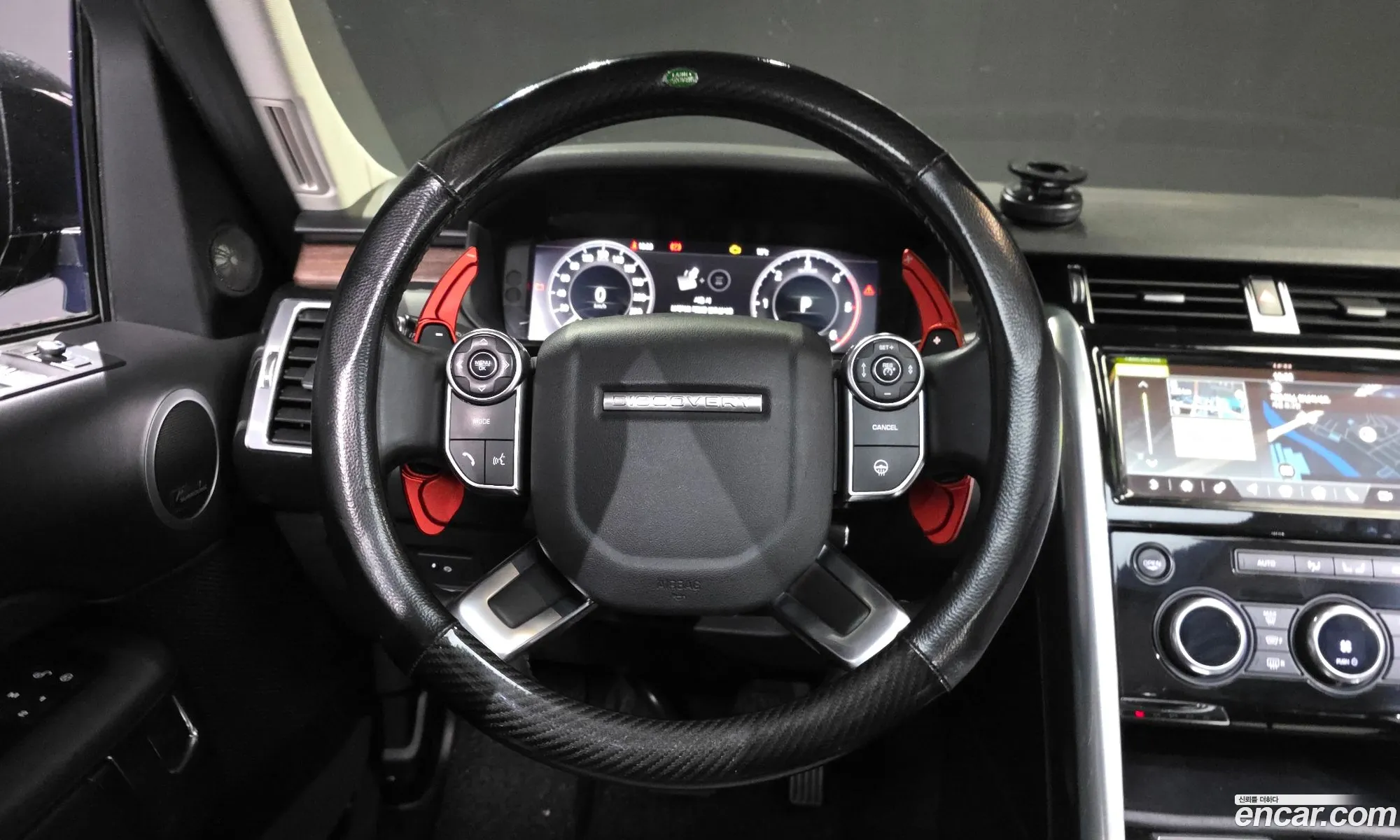 Land Rover Discovery 5 2018 SALRA2BK9JA059017 — 12
