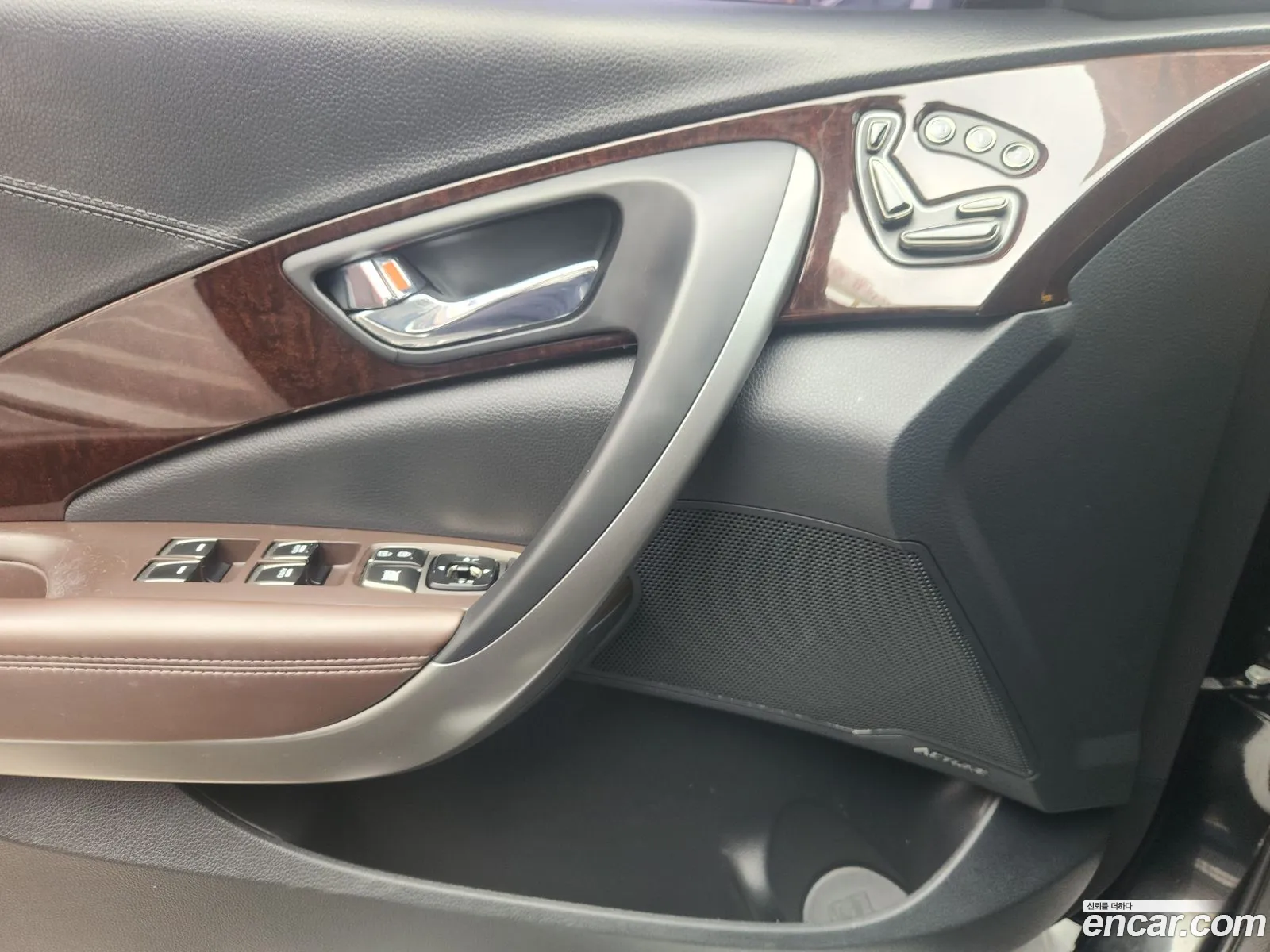Hyundai Grandeur HG 2013 — 11