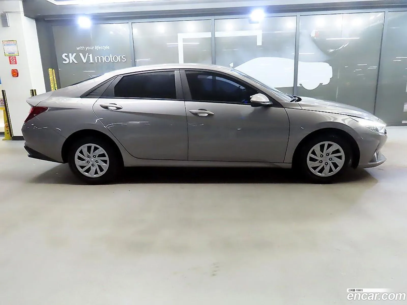 Hyundai Elantra 2021 — 2