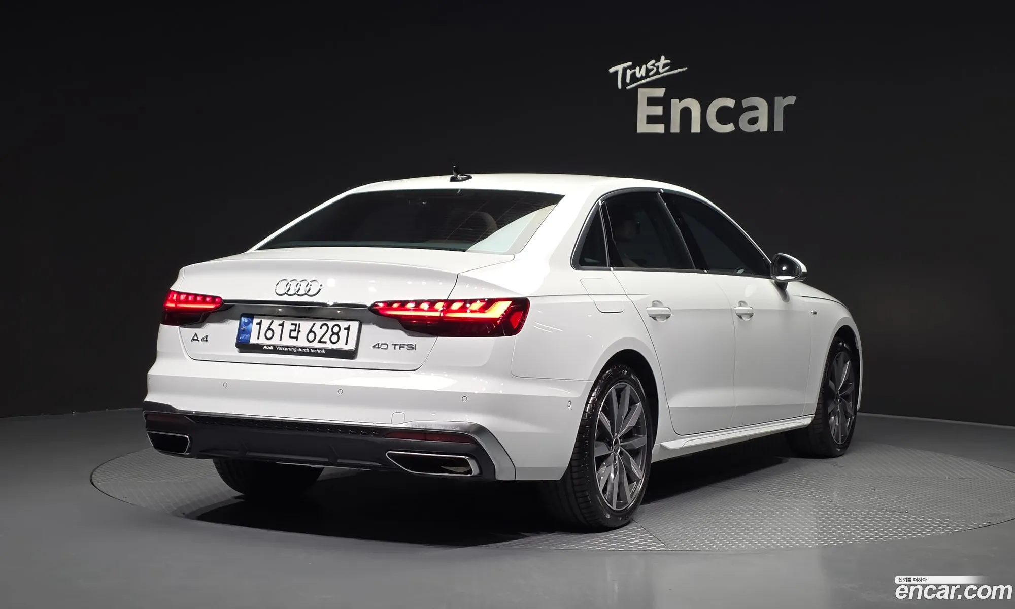 Audi A4 2023 WAUZZZF44PN009659 — 10