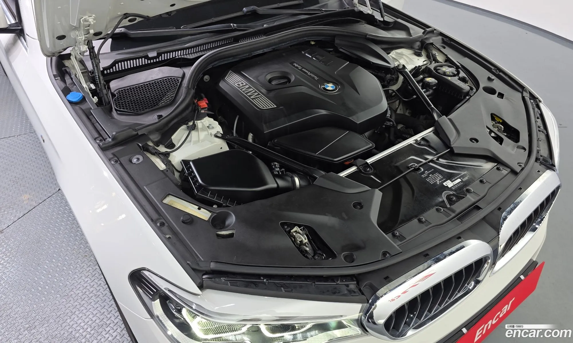 BMW 5 Series 2017 WBAJD3106JG969901 — 18