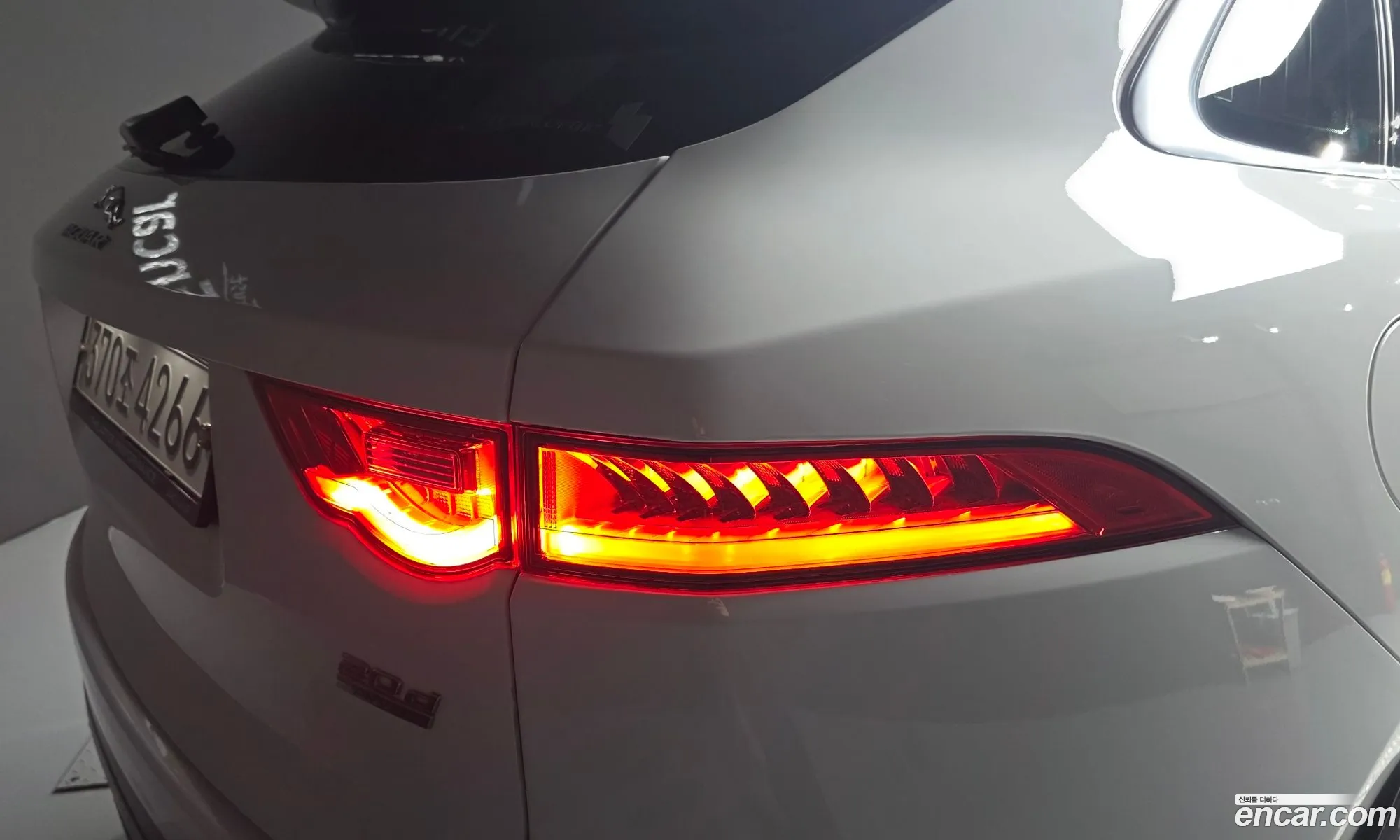 Jaguar F-Pace 2019 SADCA2BN2KA358054 — 3
