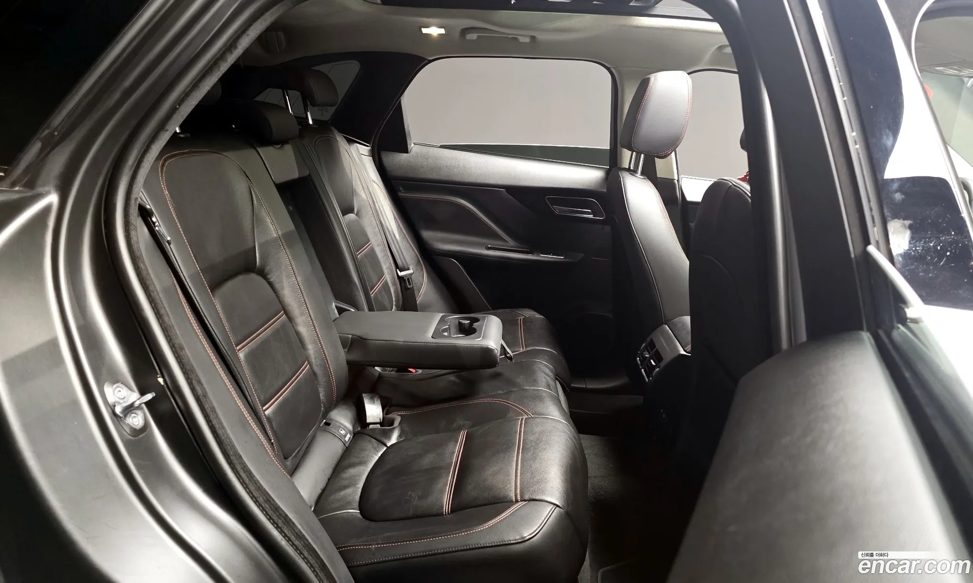 Jaguar F-Pace 2019 SADCA2BN2KA358054 — 19