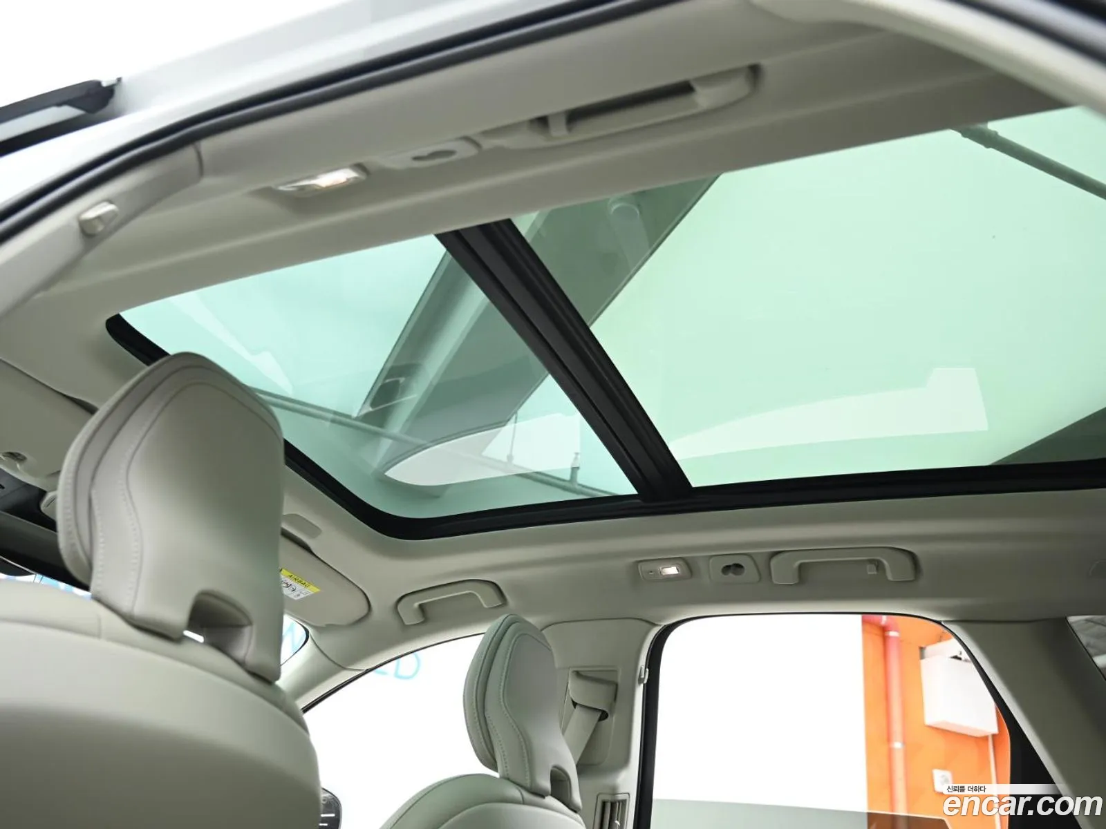 Volvo XC60 2025 — 4