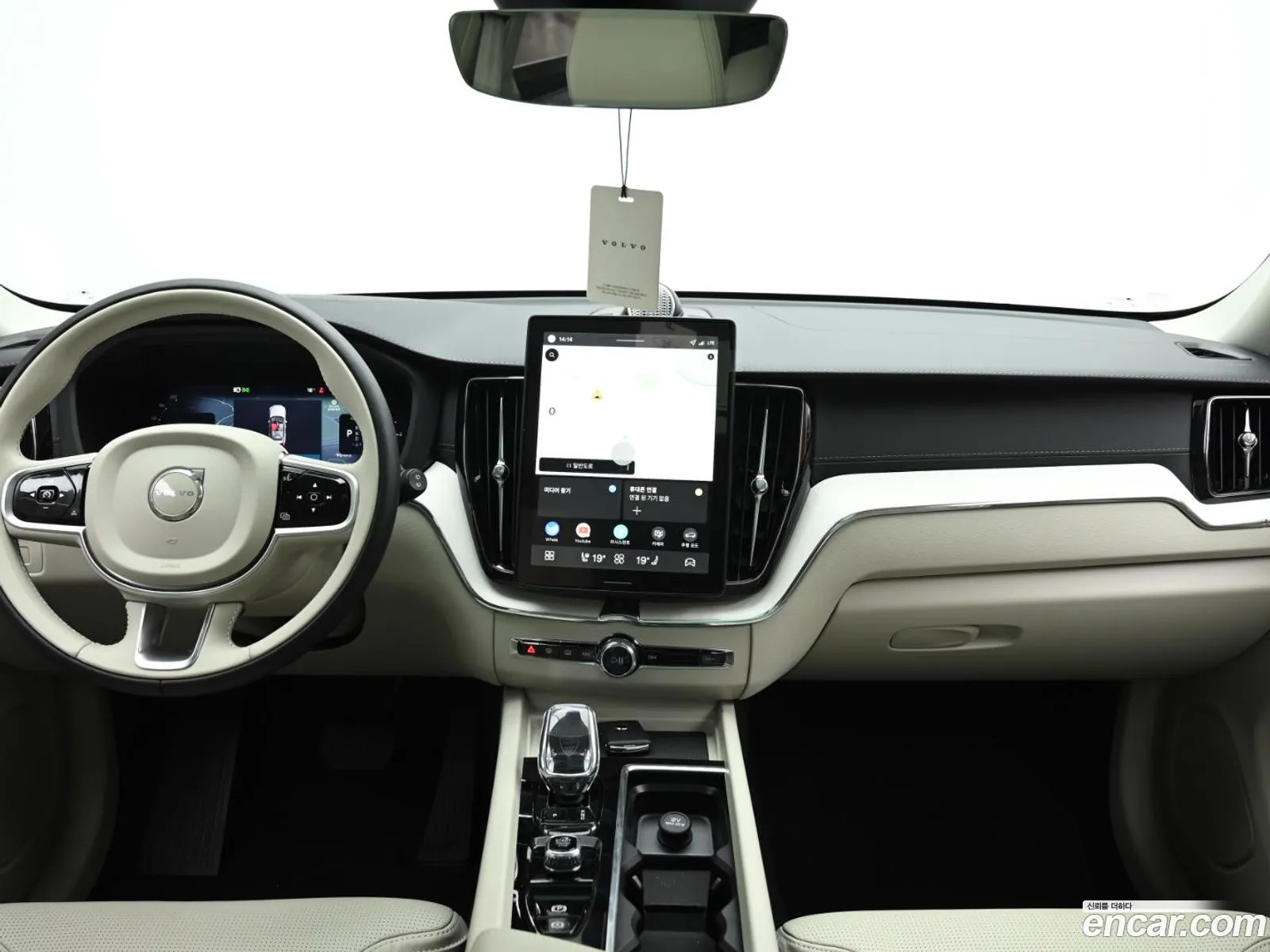 Volvo XC60 2025 — 12