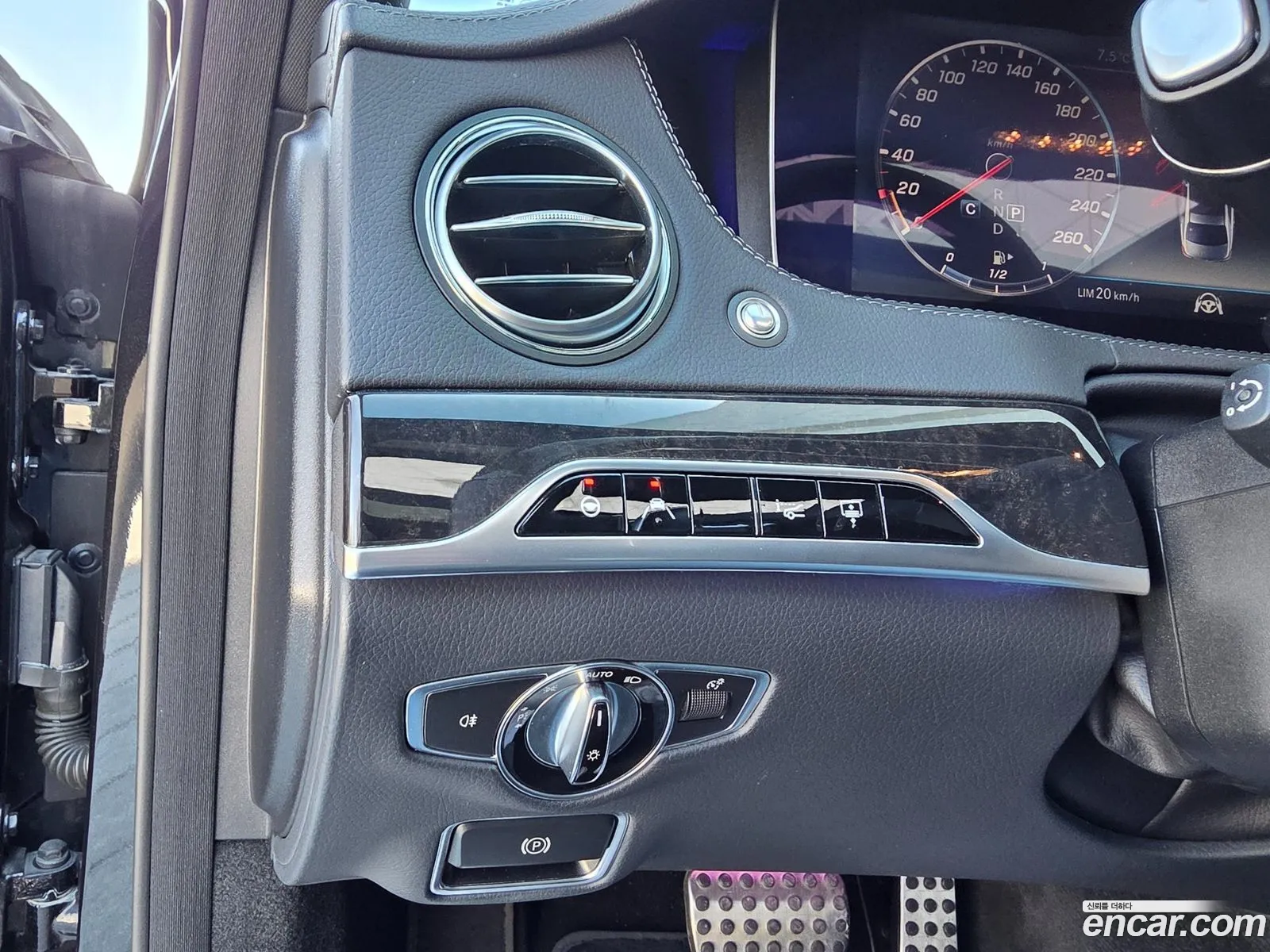 Mercedes-Benz S-Class W222 2018 — 7