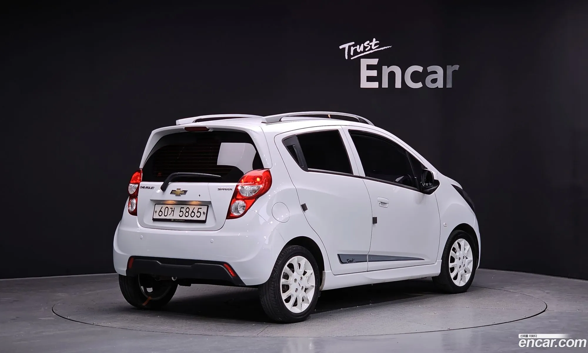 Chevrolet (GM Daewoo) Spark 2015 — 24
