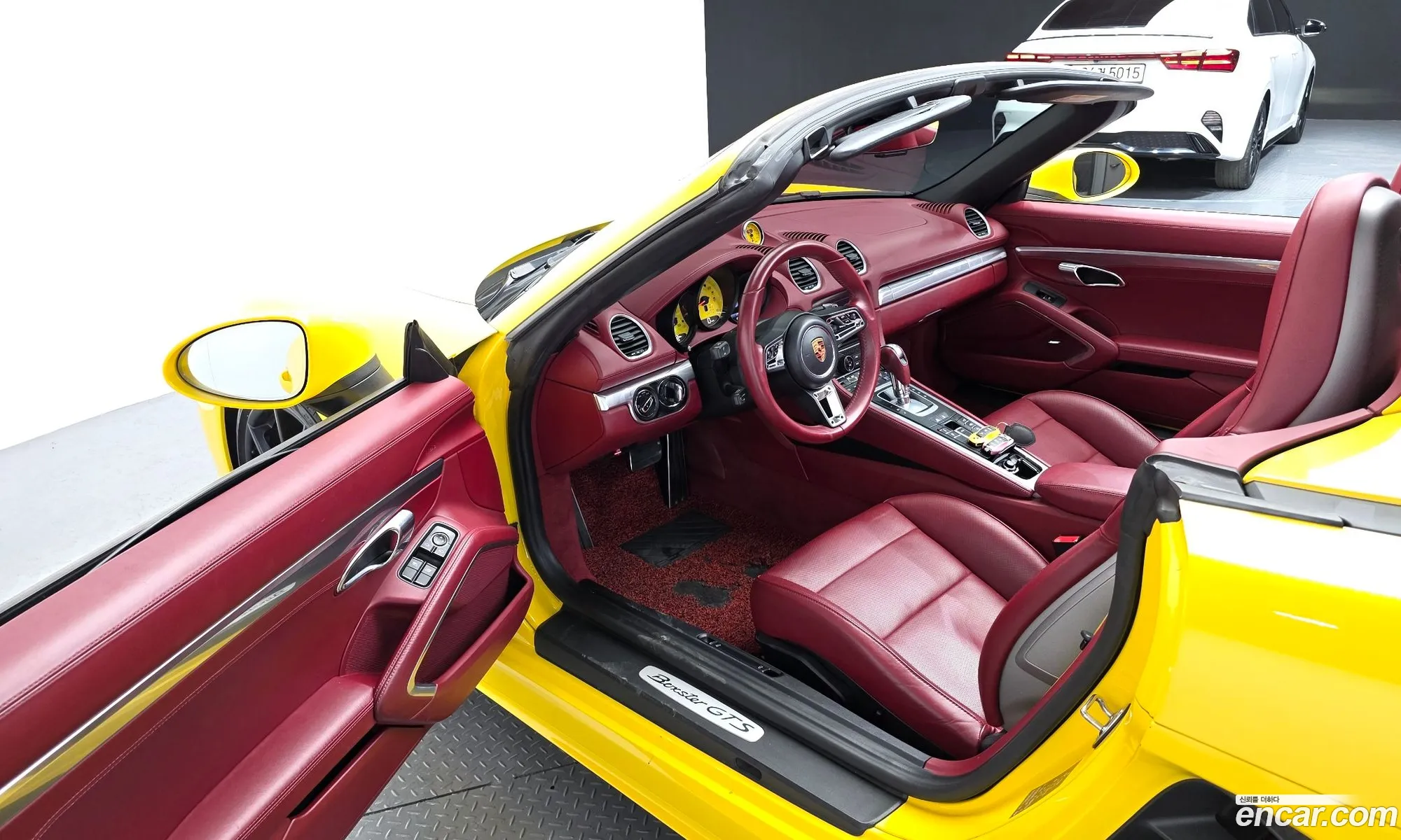 Porsche 718 Boxster 2018 WP0CB2982JS228552 — 17