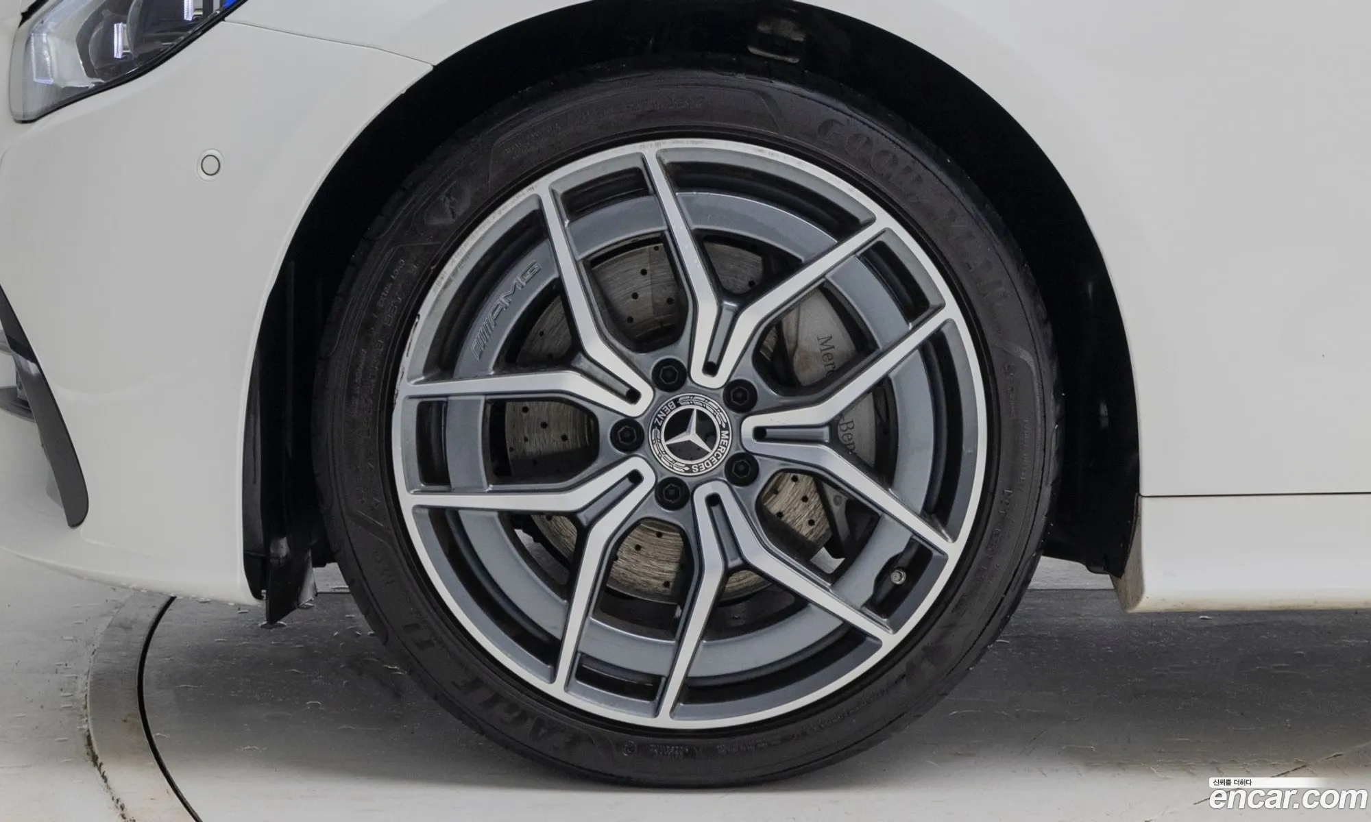 Mercedes-Benz E-Class W213 2023 — 10