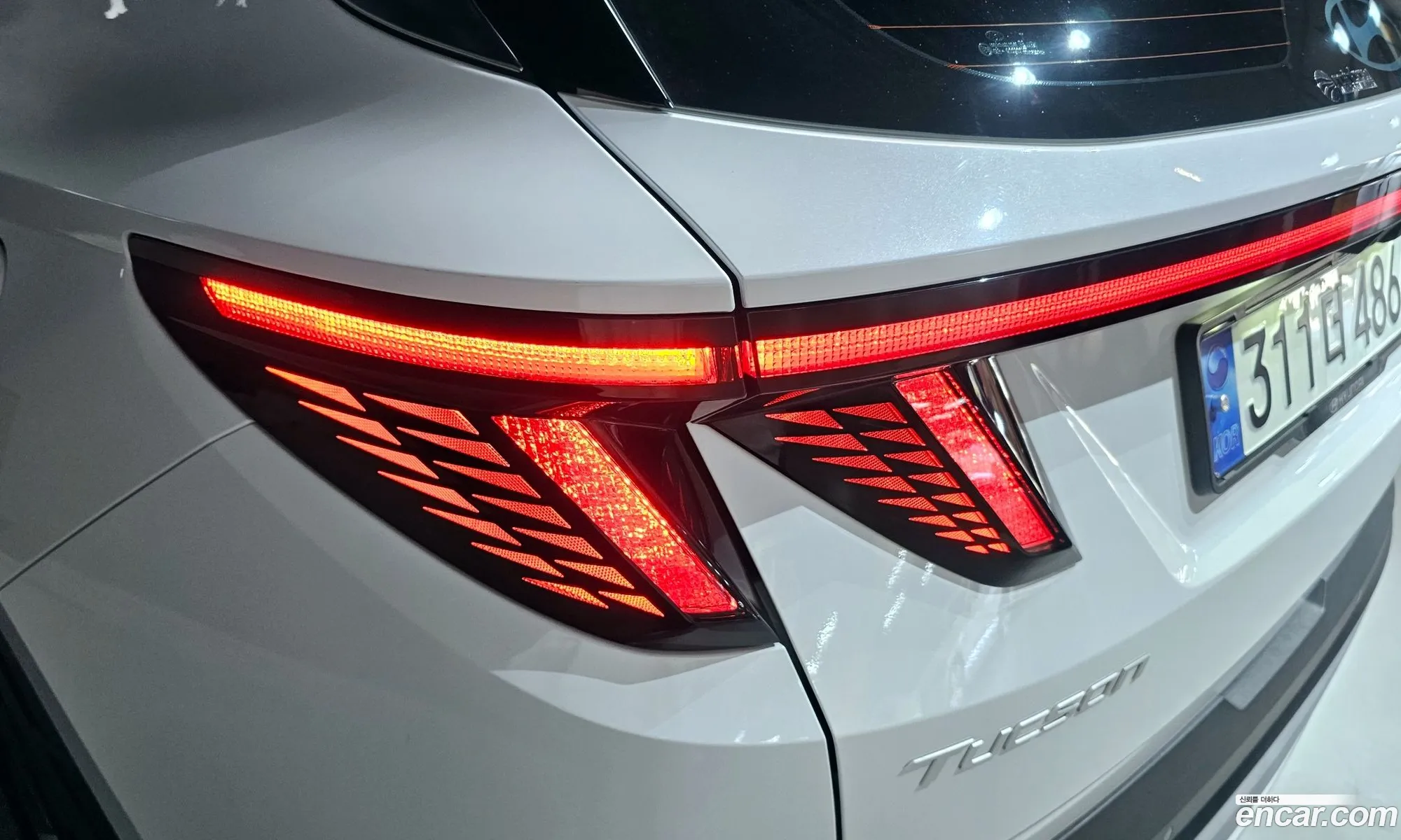 Hyundai Tucson Hybrid 2024 — 28