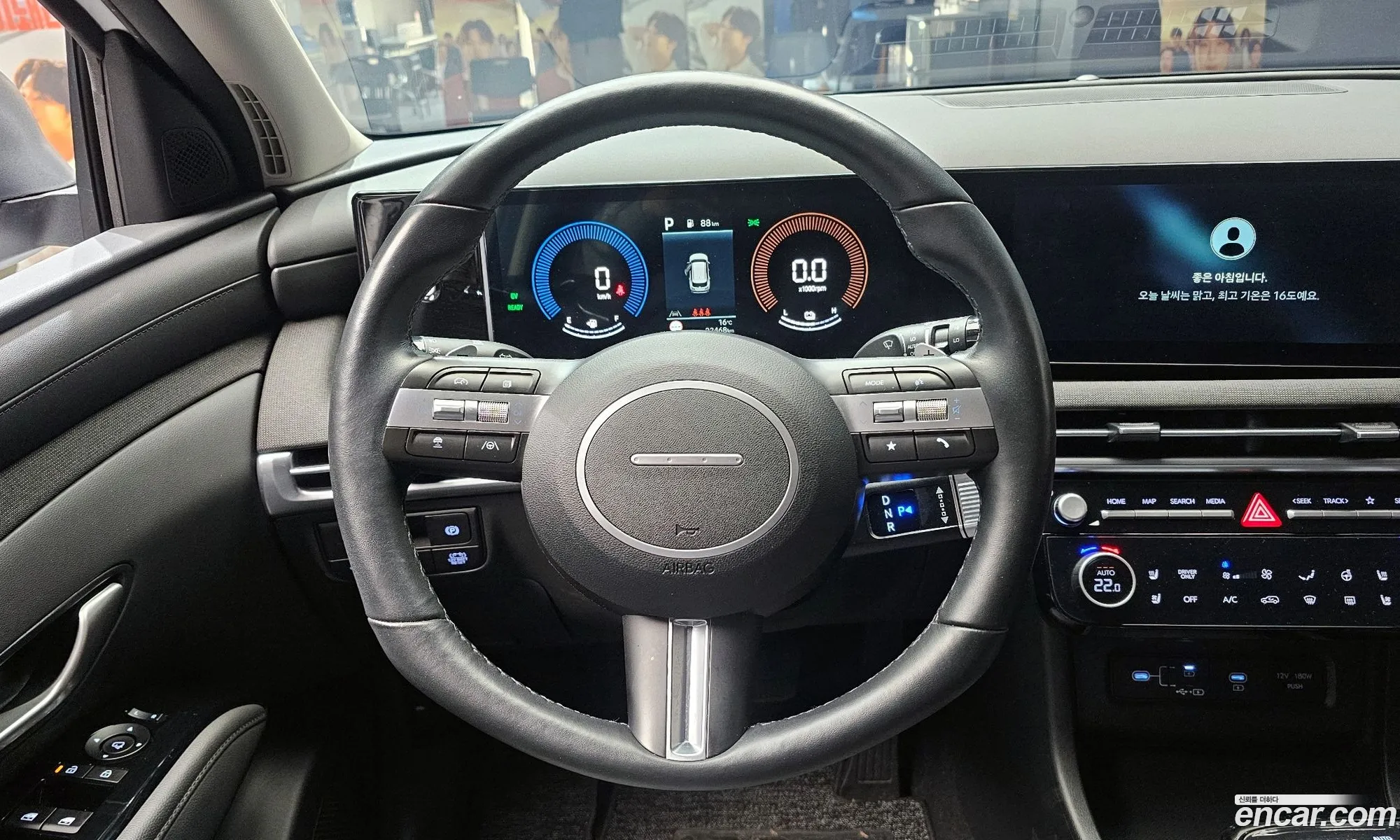 Hyundai Tucson Hybrid 2024 — 17