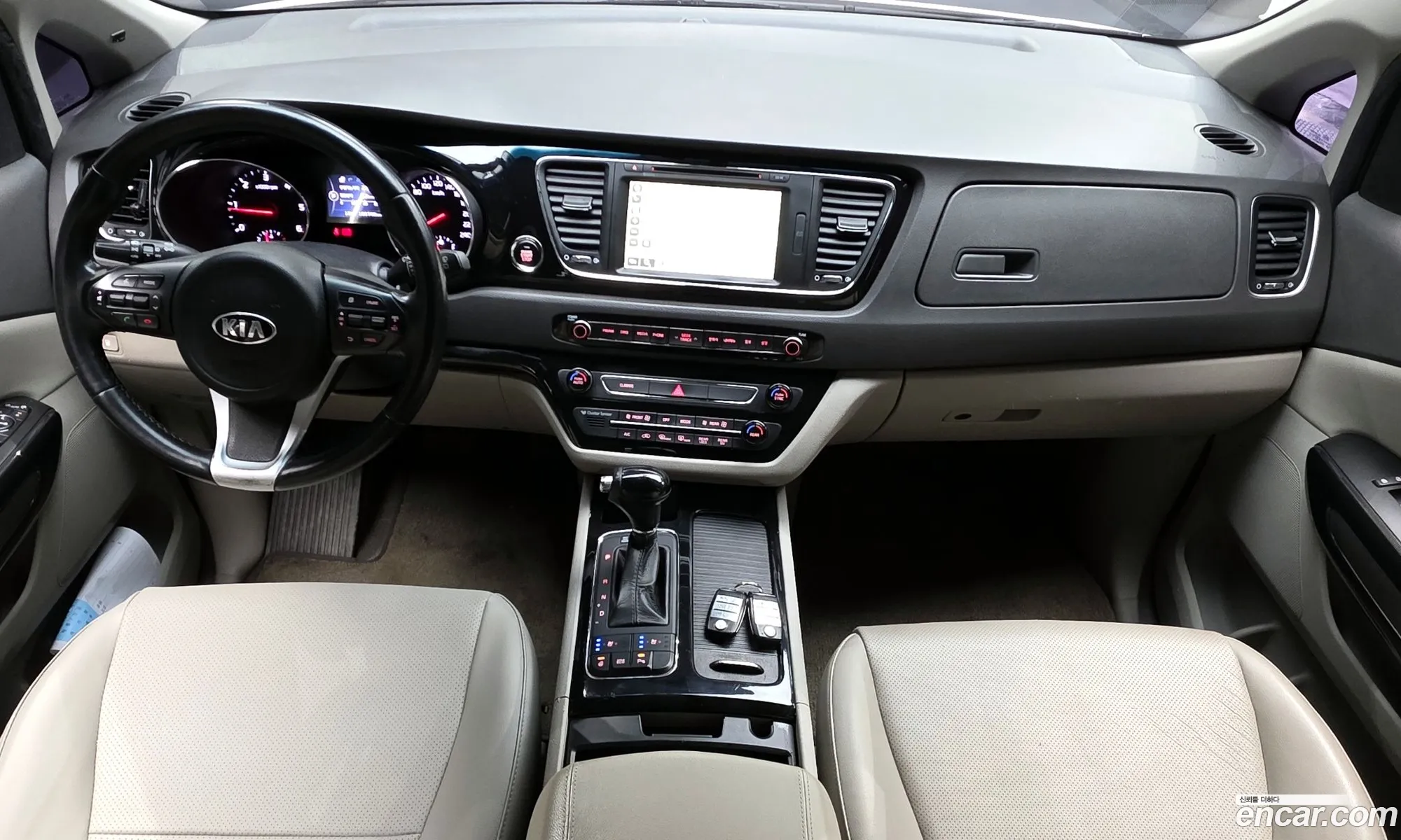 Kia Carnival 2015 — 20