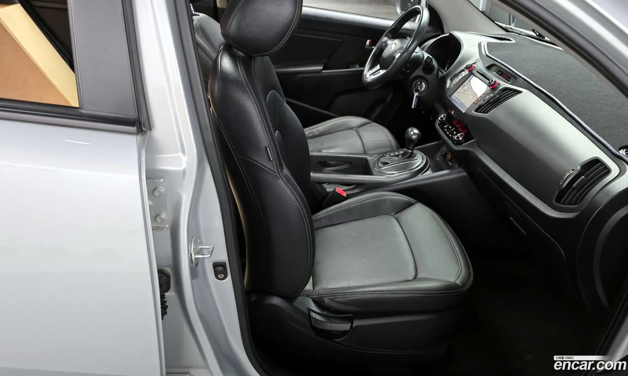 Kia Sportage R 2011 — 10