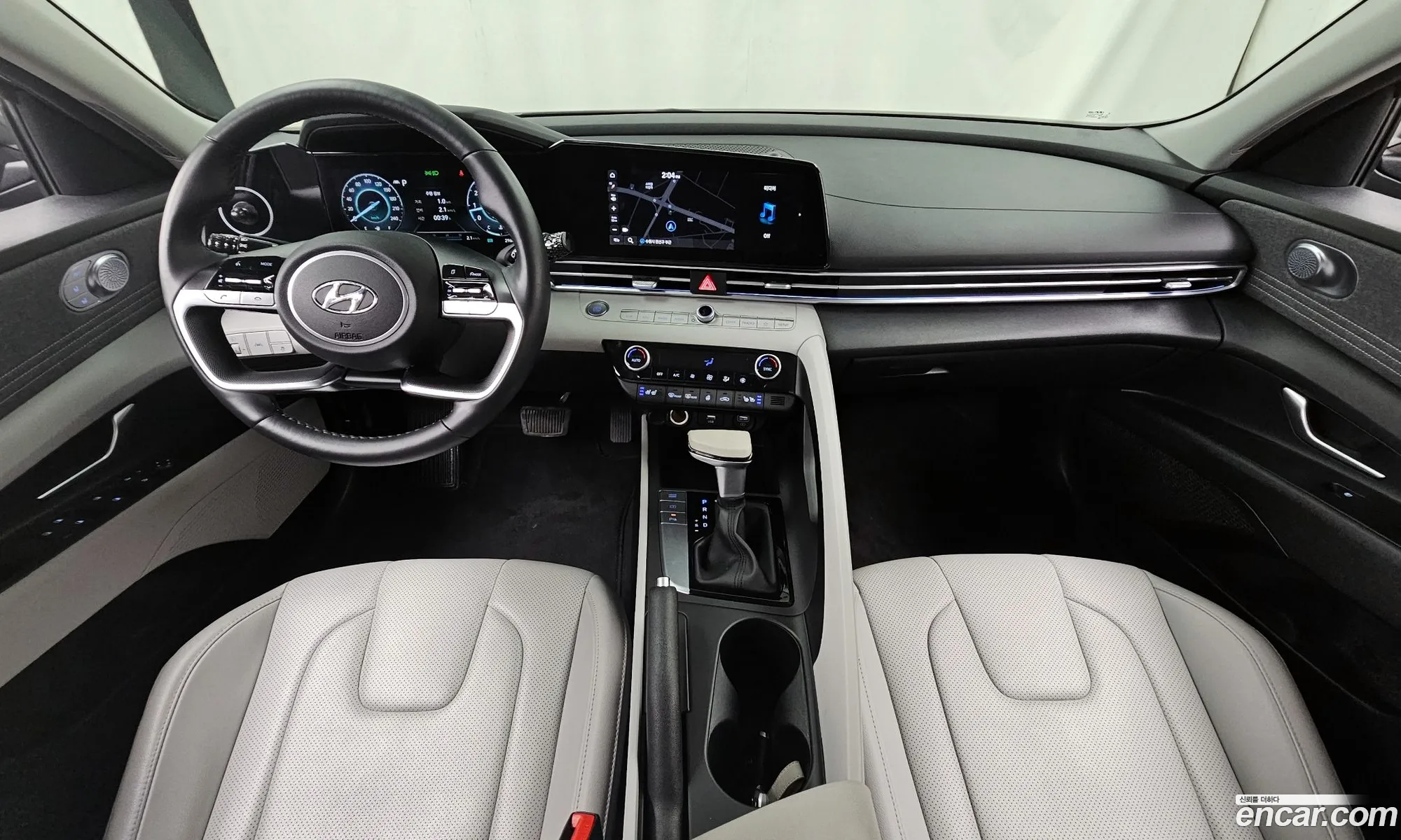 Hyundai Elantra 2021 — 29