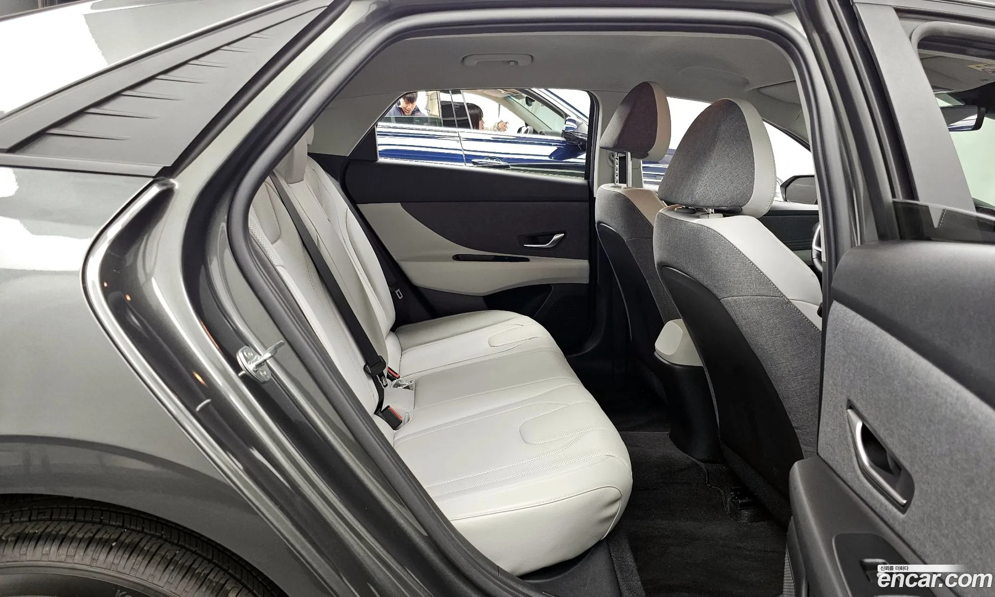 Hyundai Elantra 2021 — 28