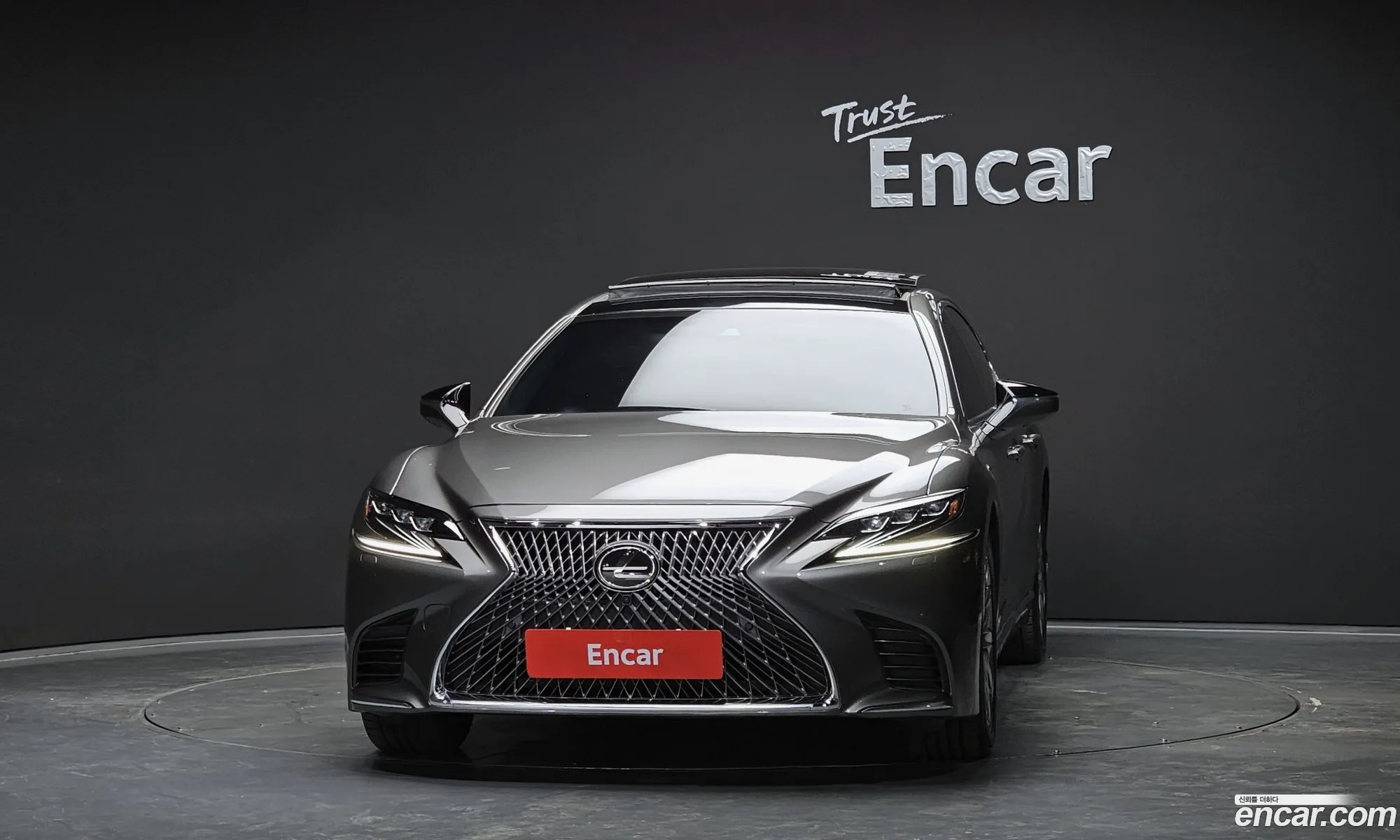 Lexus LS500 2018 — 12