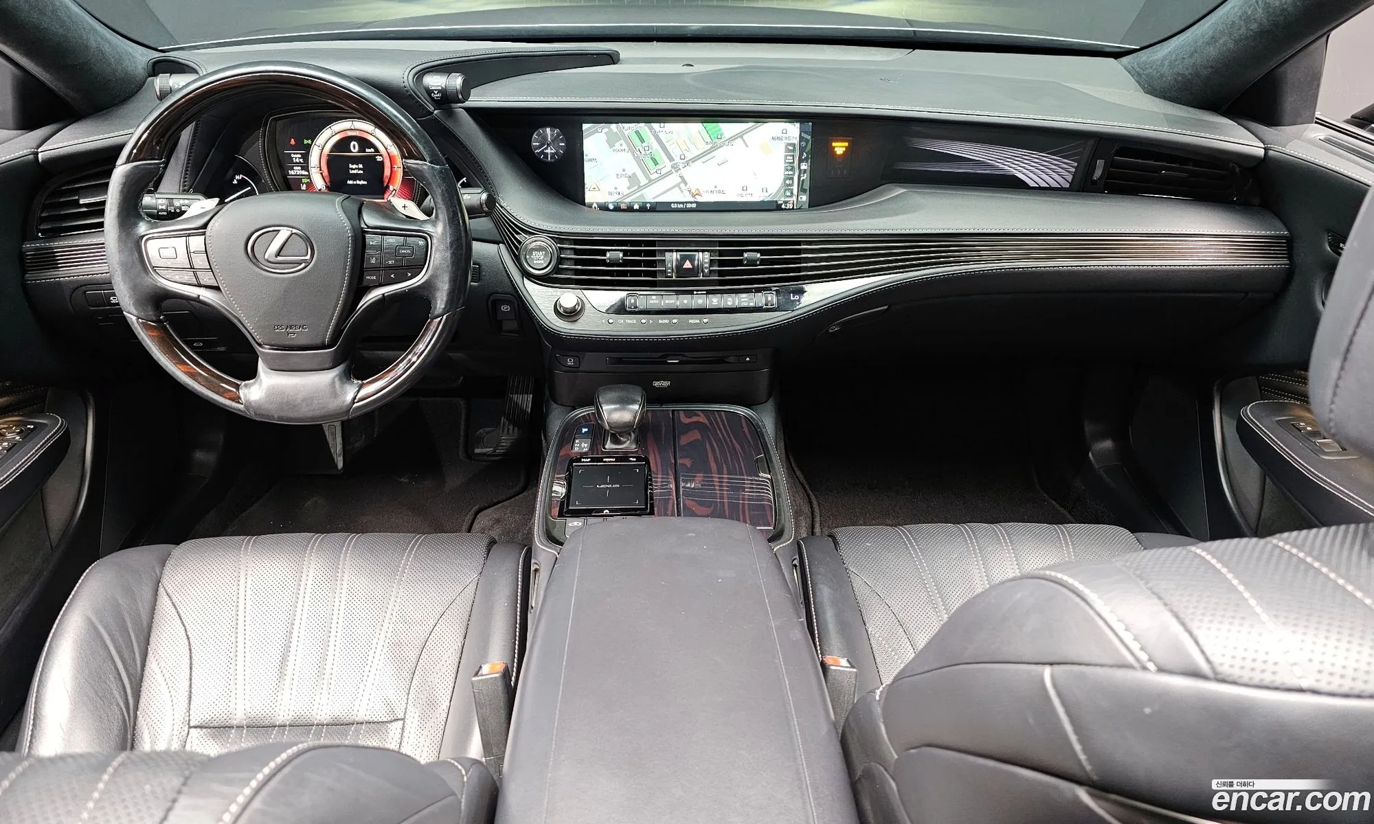 Lexus LS500 2018 — 10