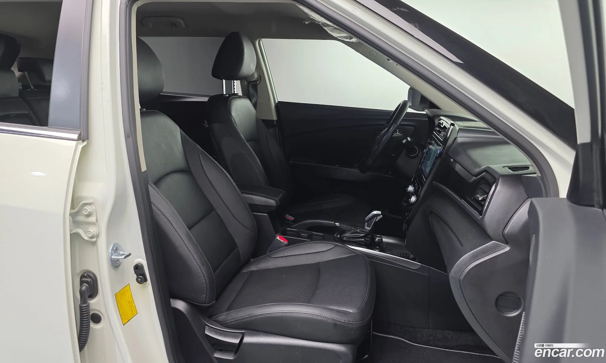 KG Mobility (SsangYong) Tivoli 2019 — 19