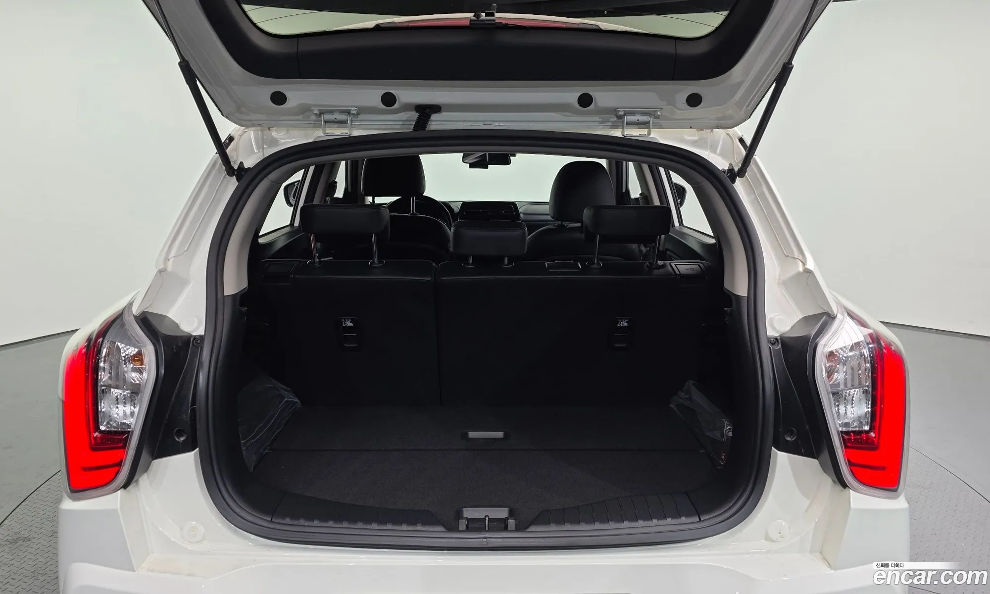 KG Mobility (SsangYong) Tivoli 2019 — 15