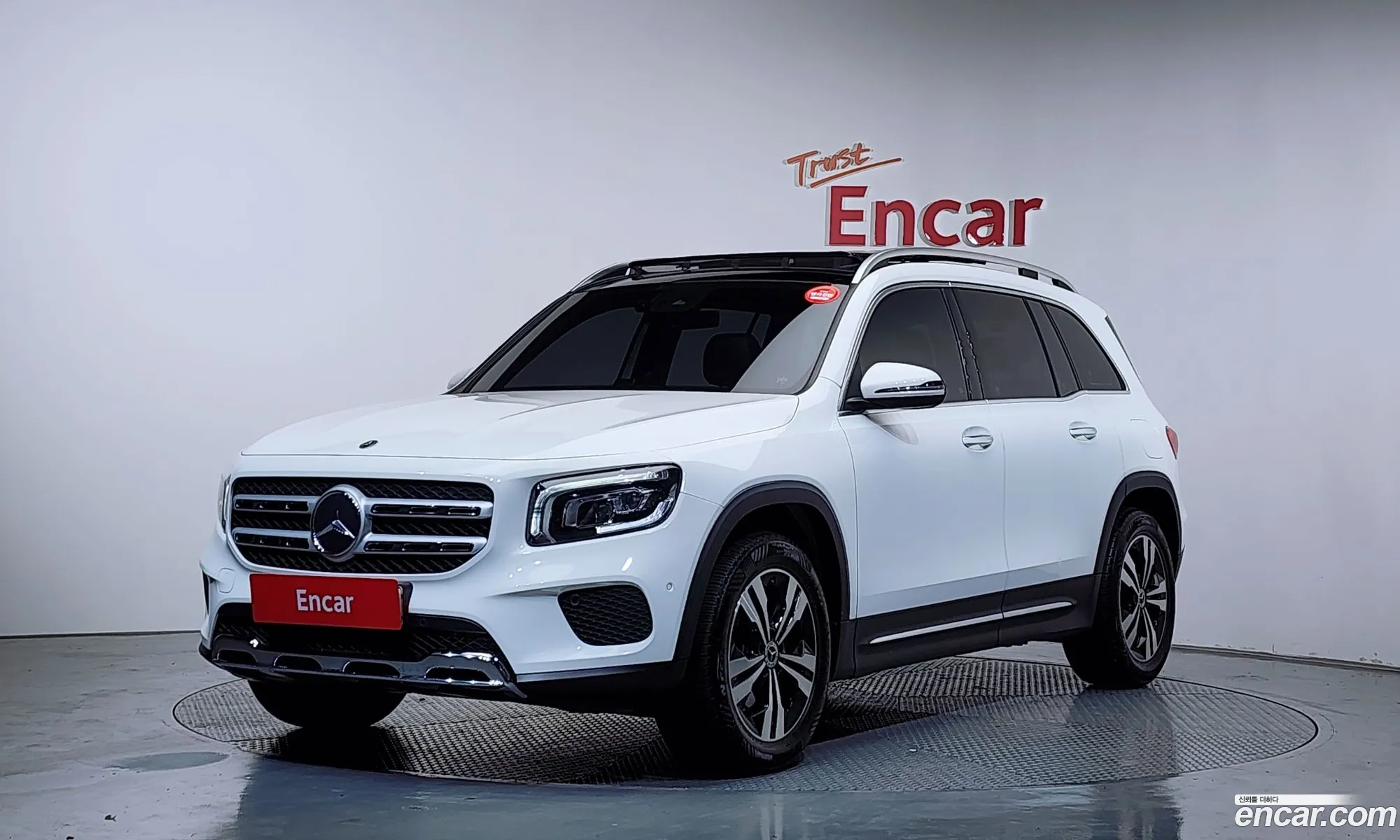 Mercedes-Benz GLB-Class X247 2021 — 11