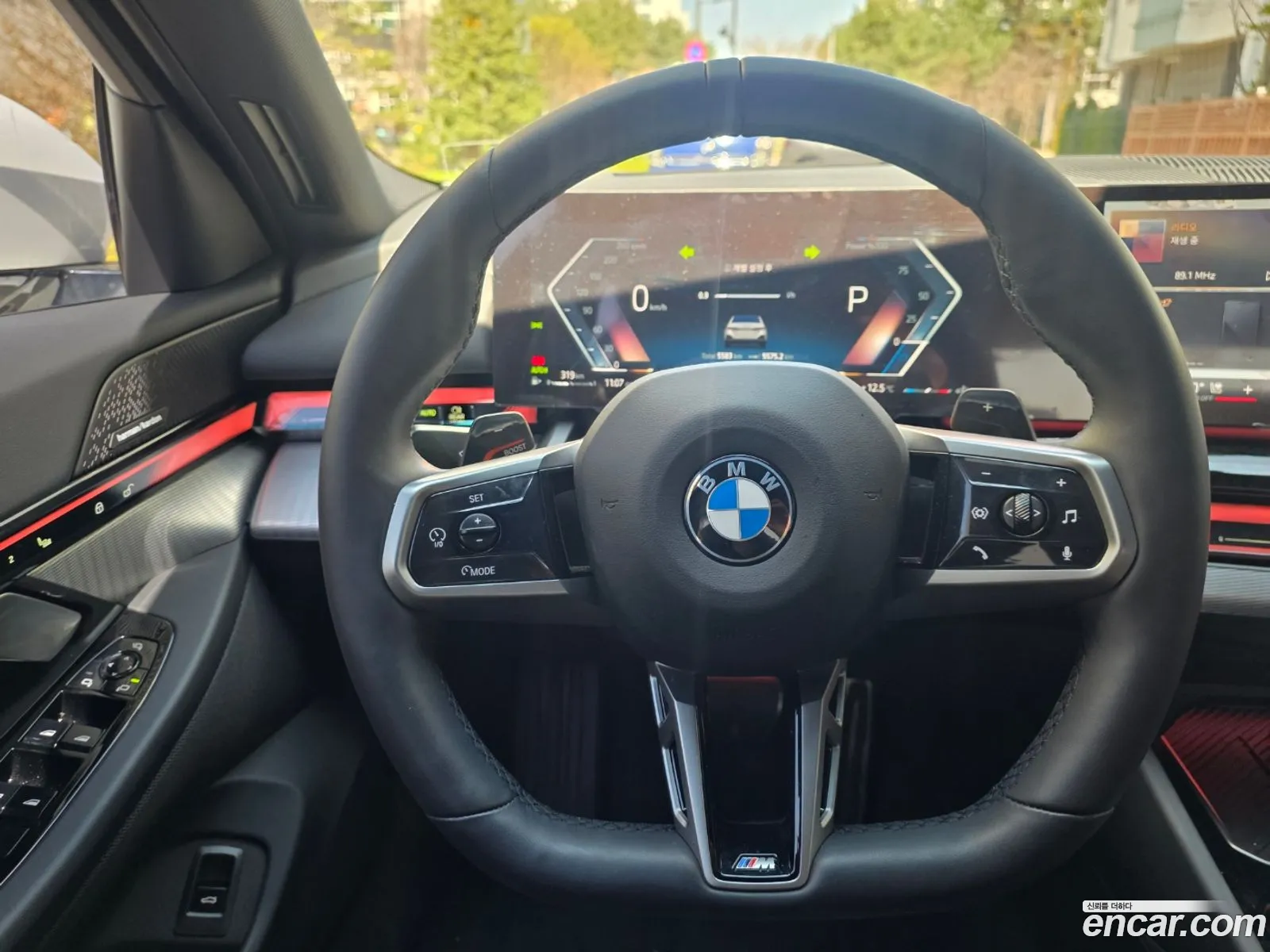 BMW 5 Series 2025 — 14
