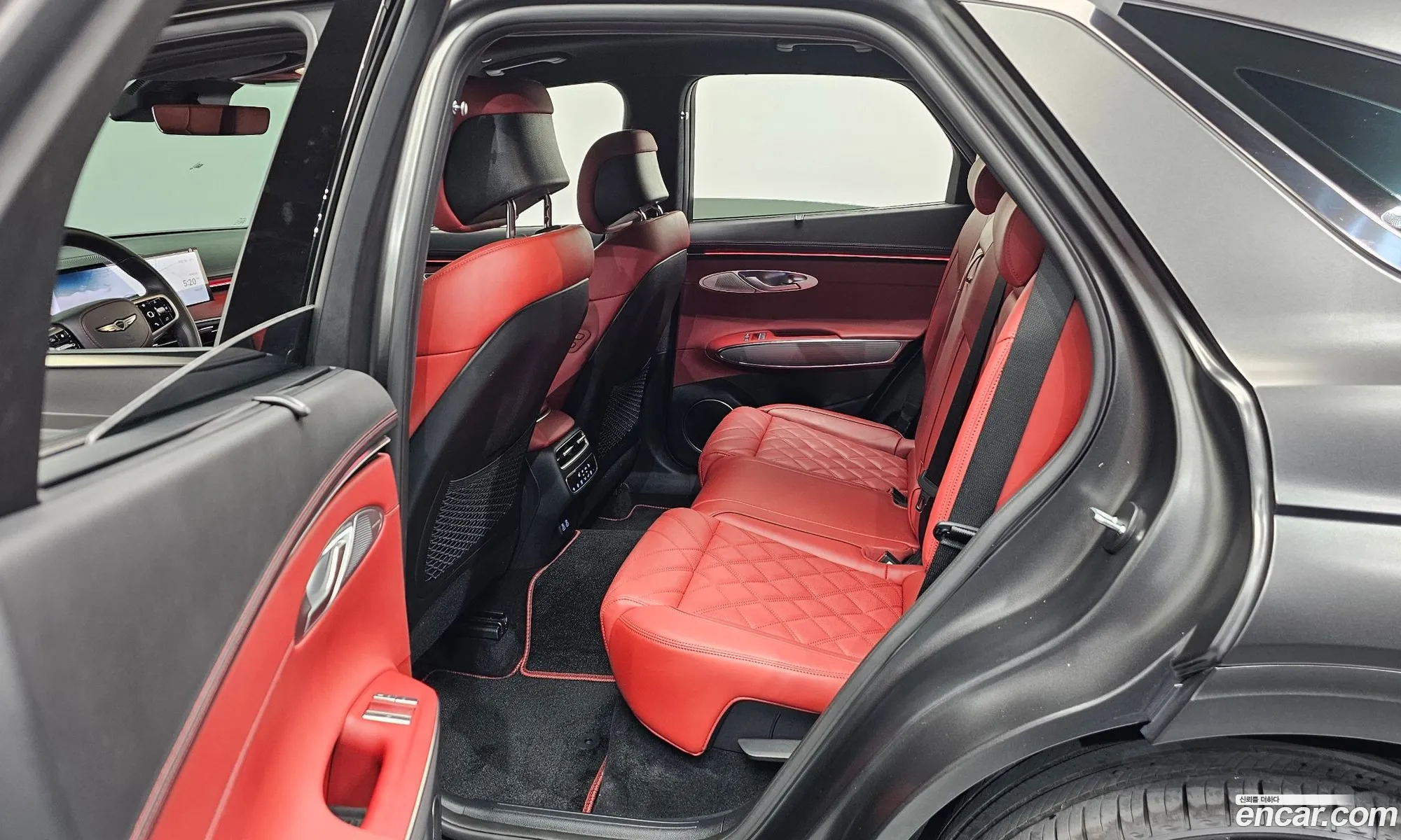 Genesis GV70 2025 — 14