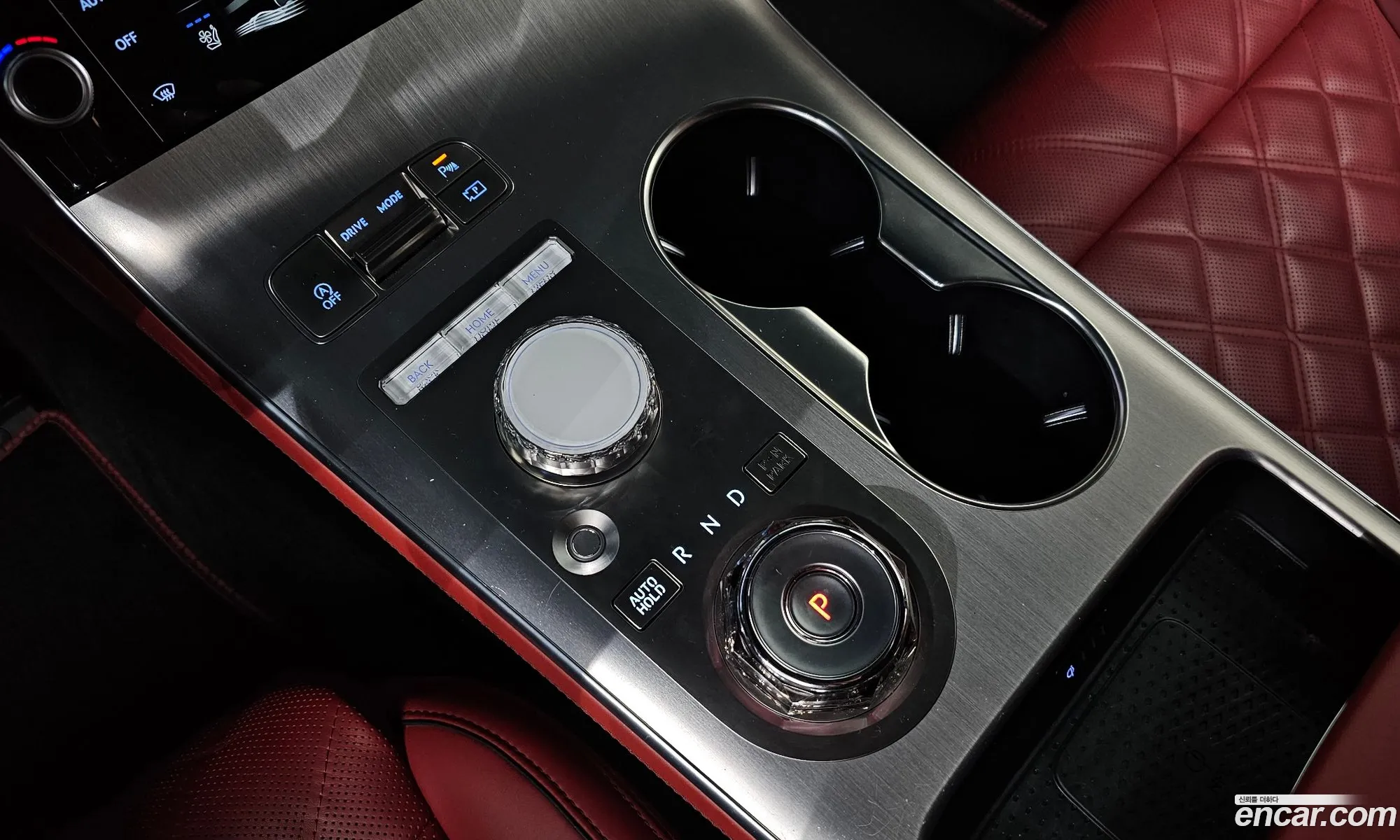 Genesis GV70 2025 — 21