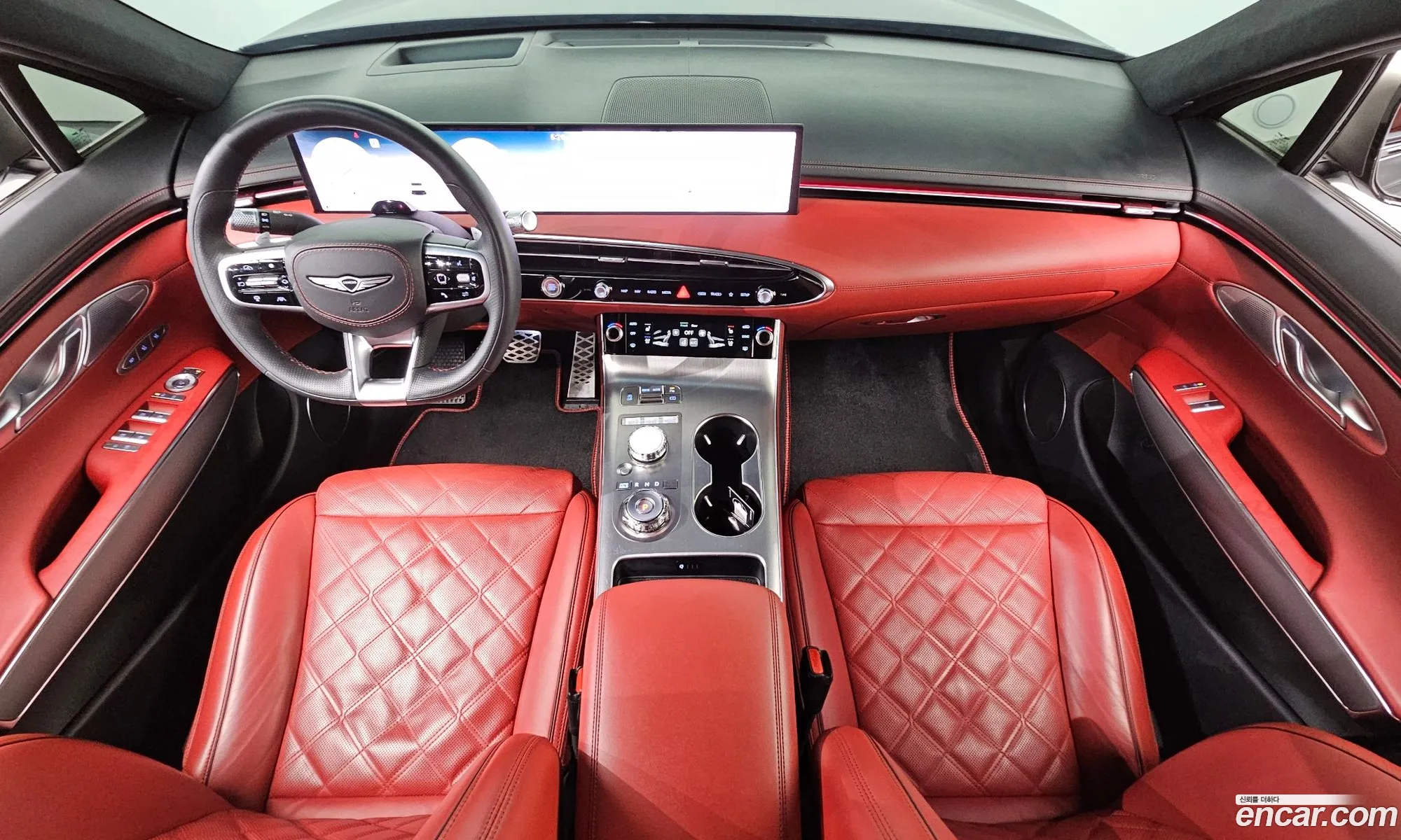 Genesis GV70 2025 — 16