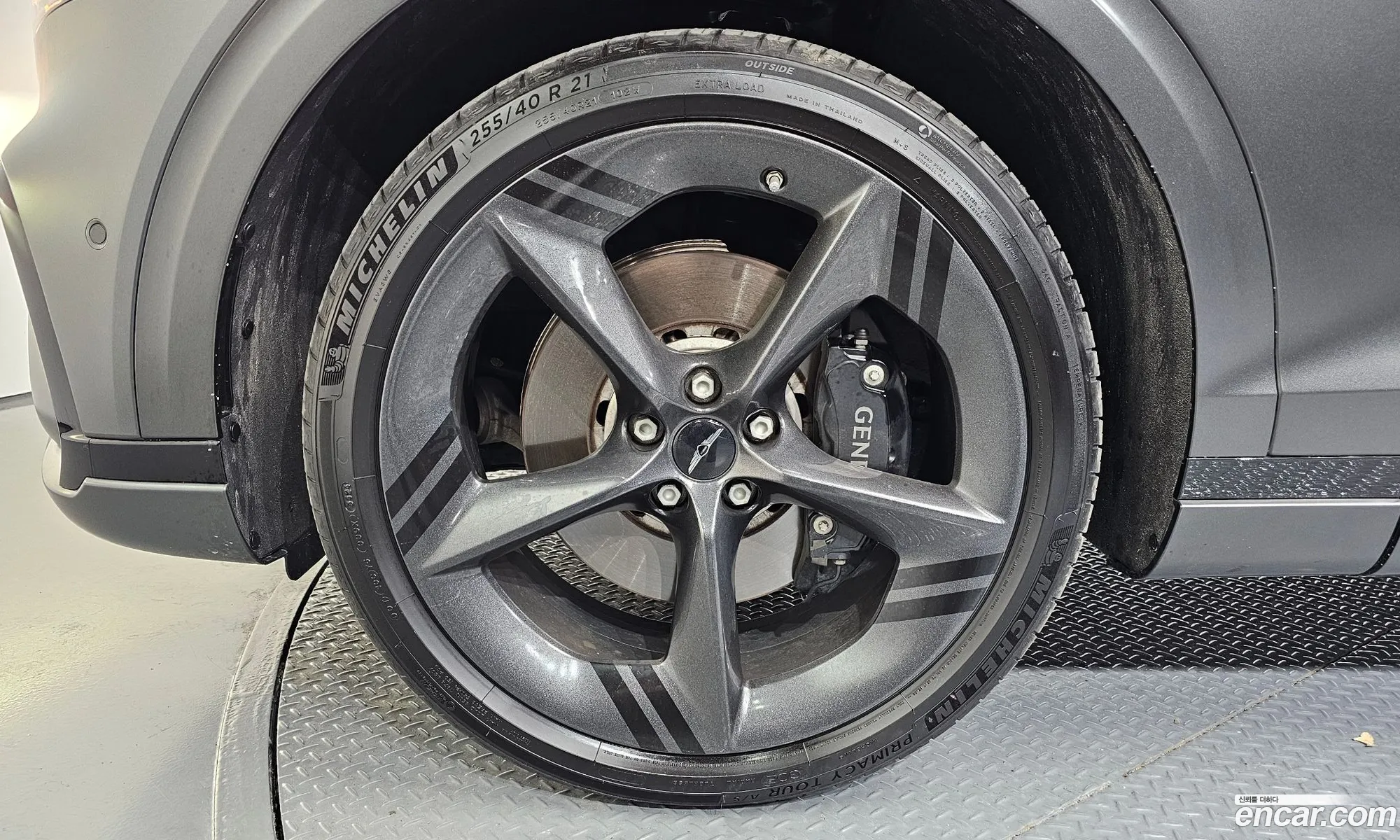 Genesis GV70 2025 — 29