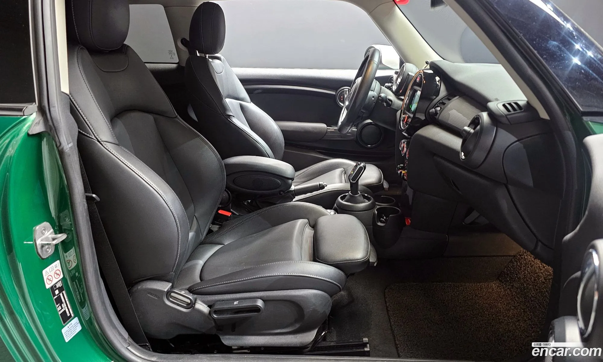 Mini Cooper 2020 — 15